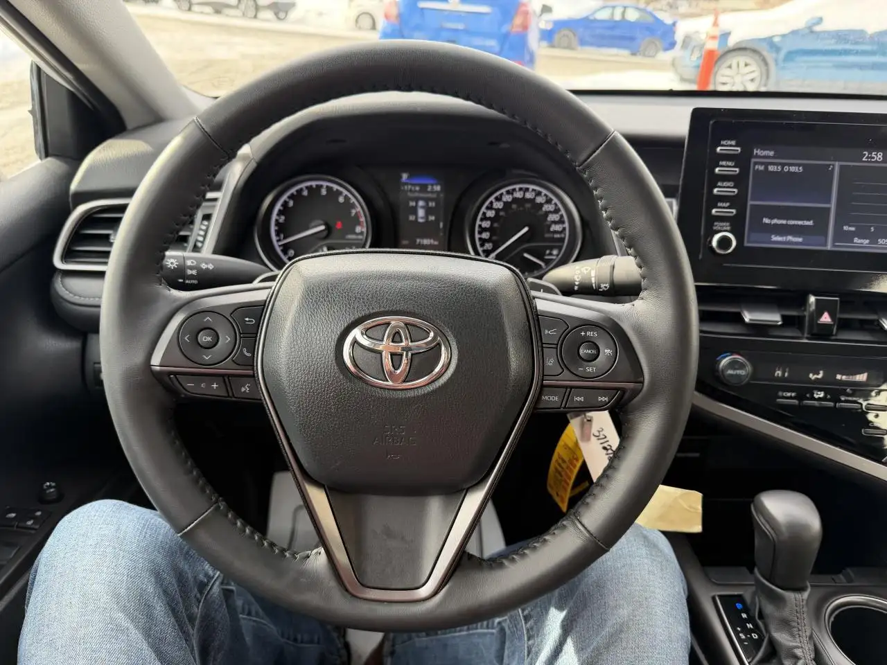 Toyota Camry снимка Toyota Camry