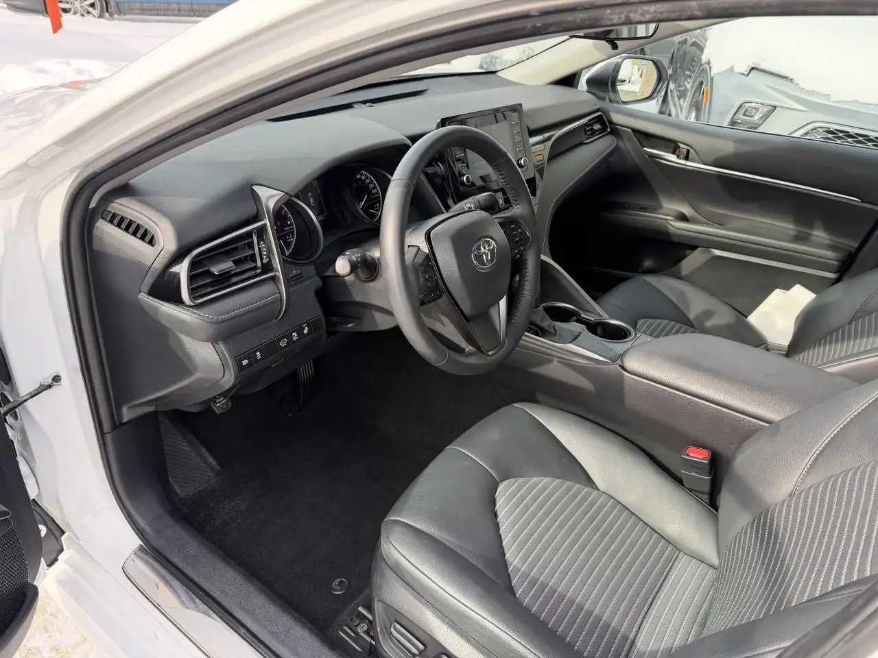 Toyota Camry снимка Toyota Camry