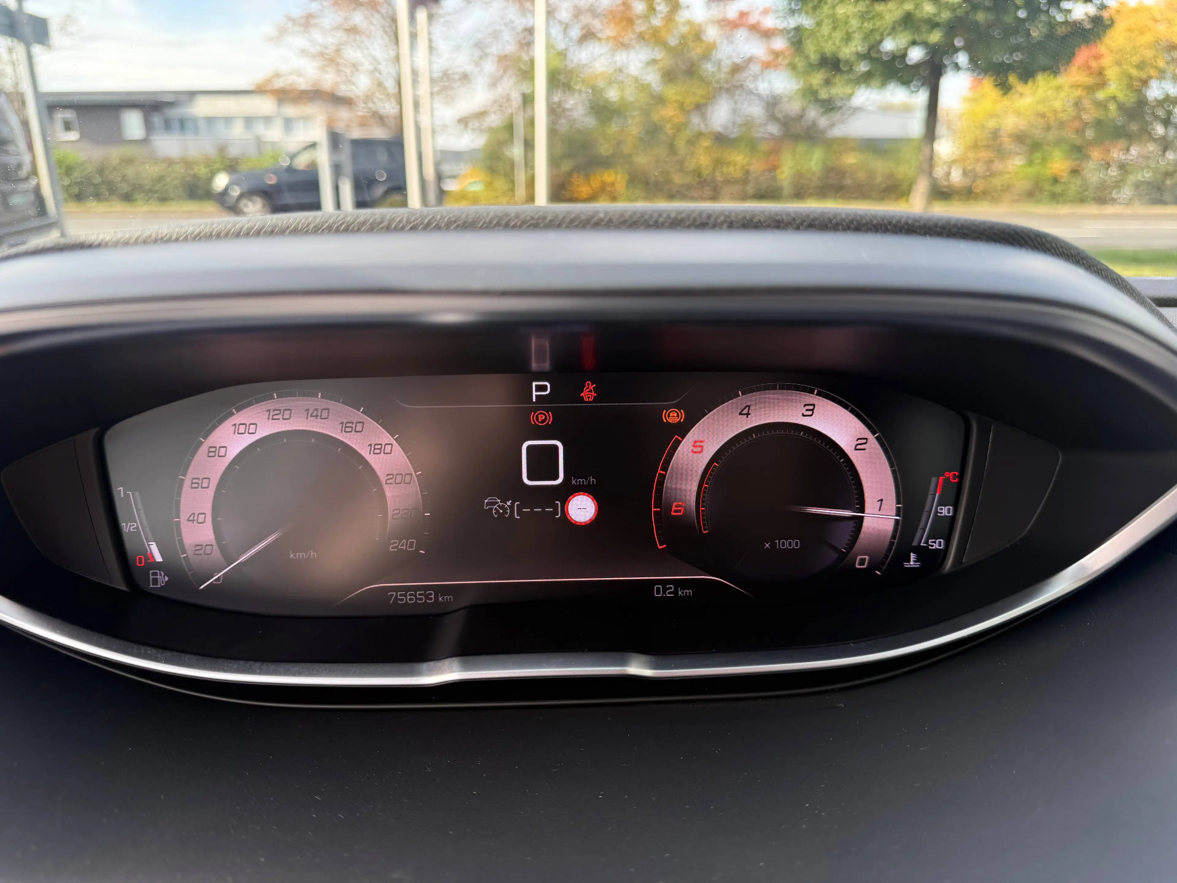 Peugeot 3008 GT BlueHDi 130 EAT8 — photo 12