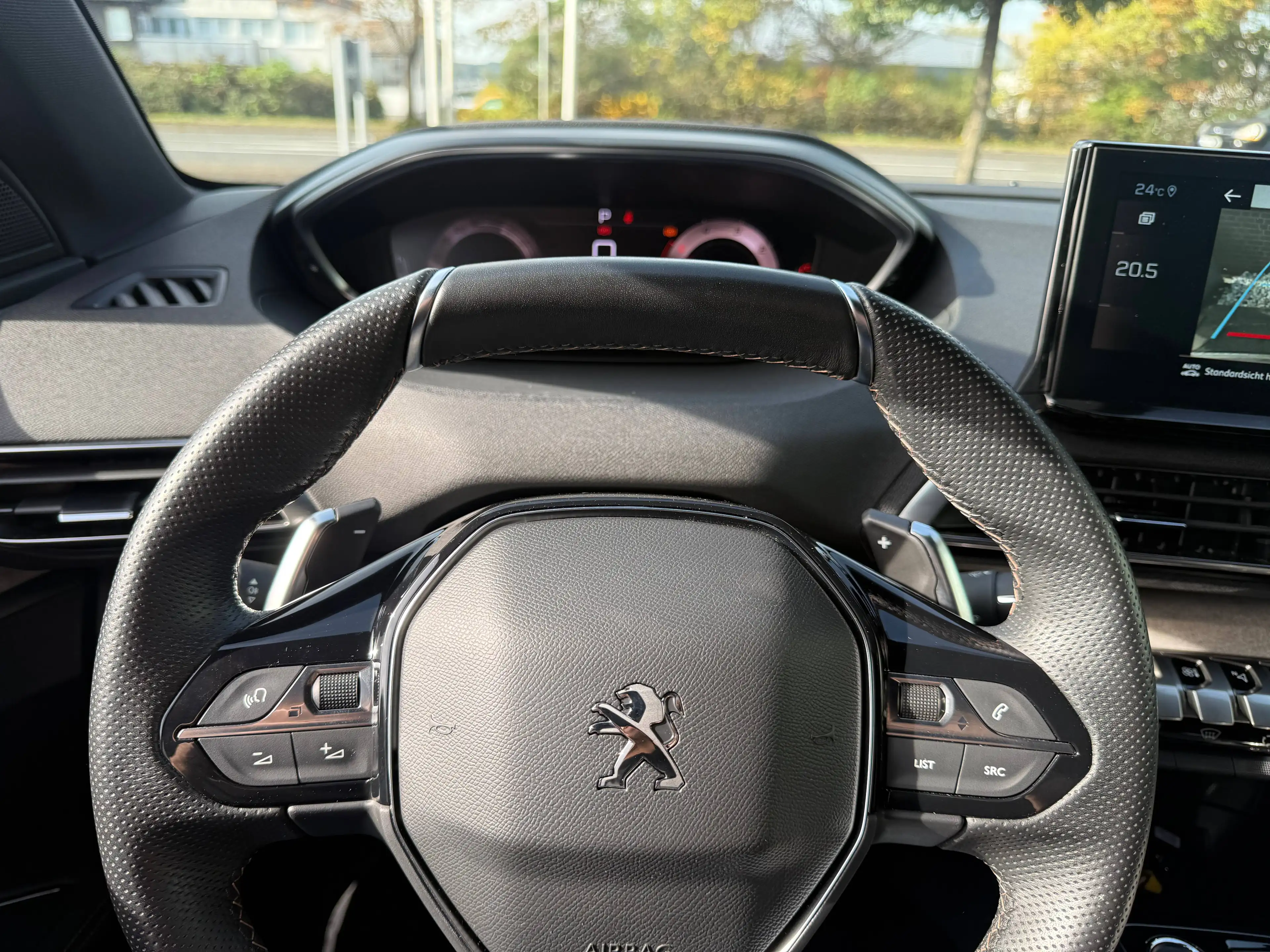 Peugeot 3008 GT BlueHDi 130 EAT8 — photo 11