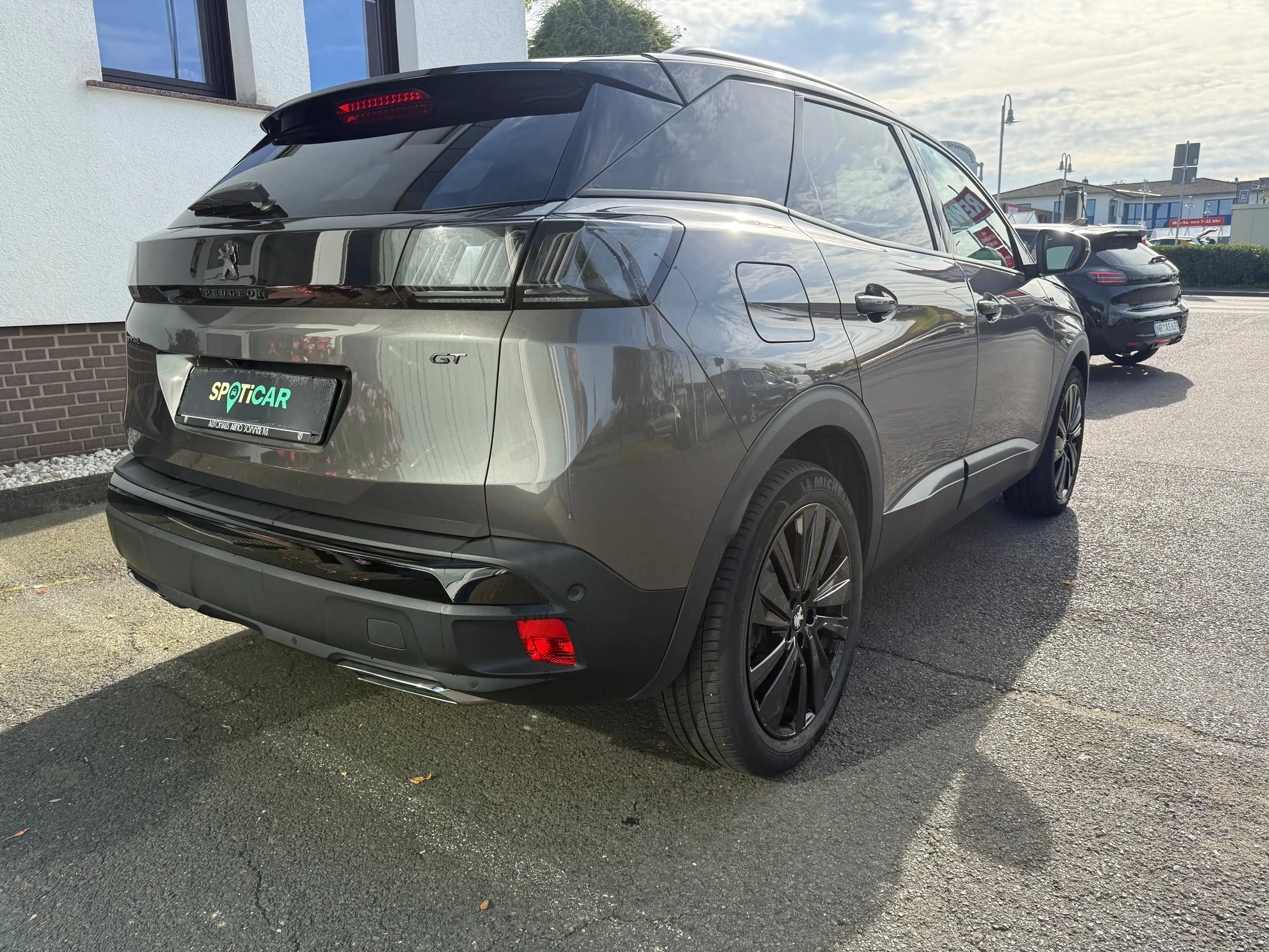 Peugeot 3008 GT BlueHDi 130 EAT8 — photo 4