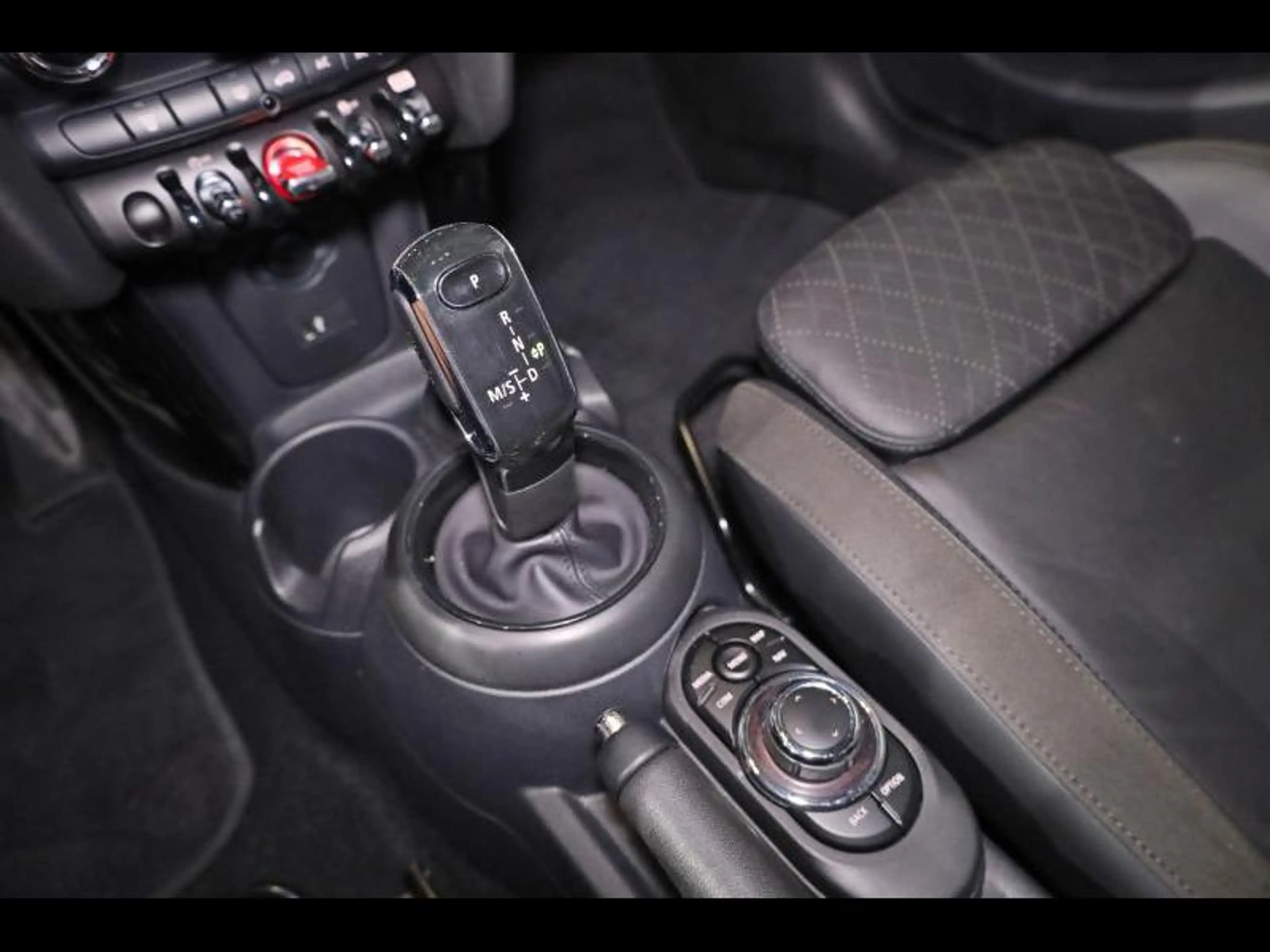MINI One Hatch 5 portes — photo 13