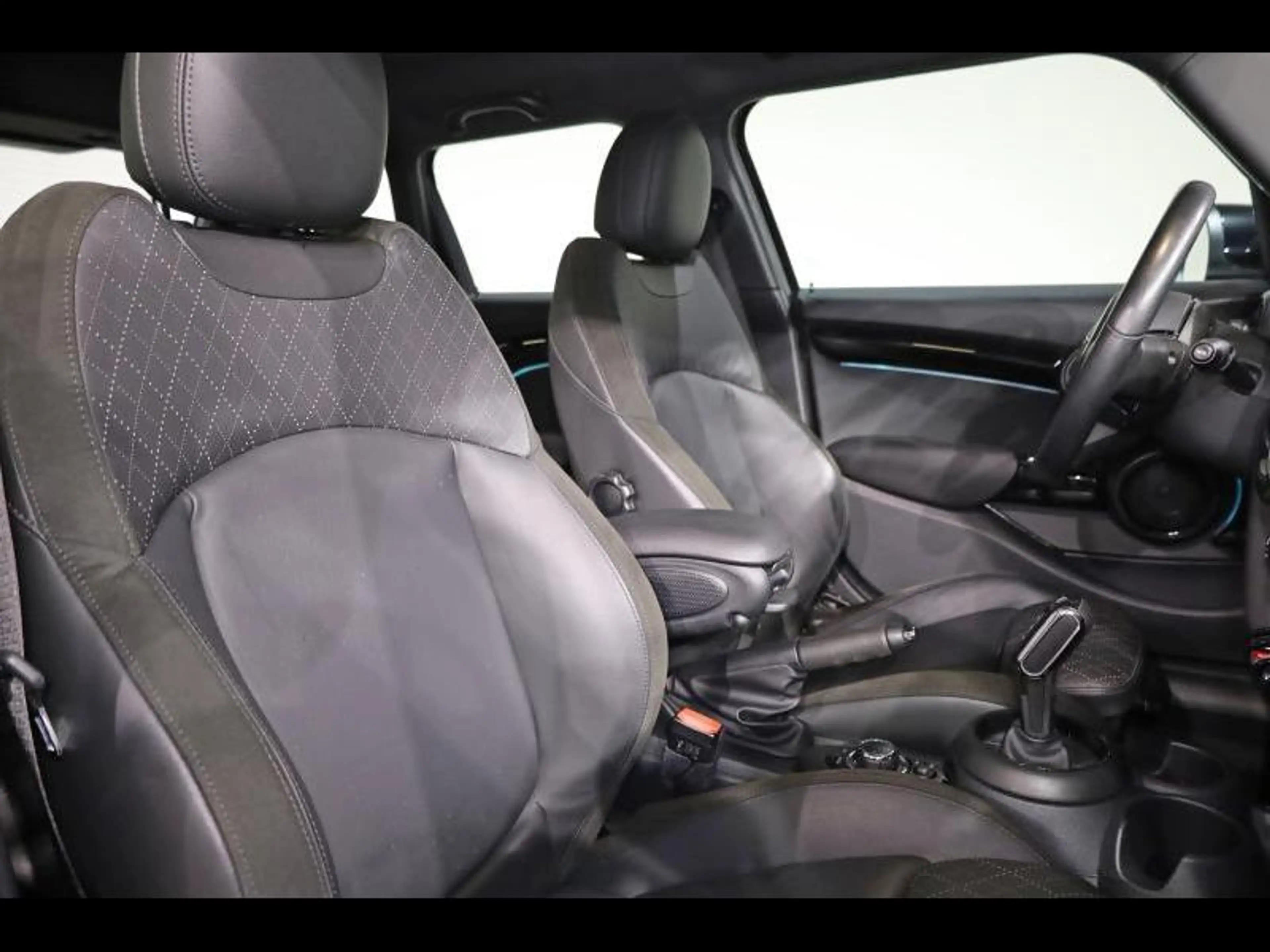 MINI One Hatch 5 portes — photo 11