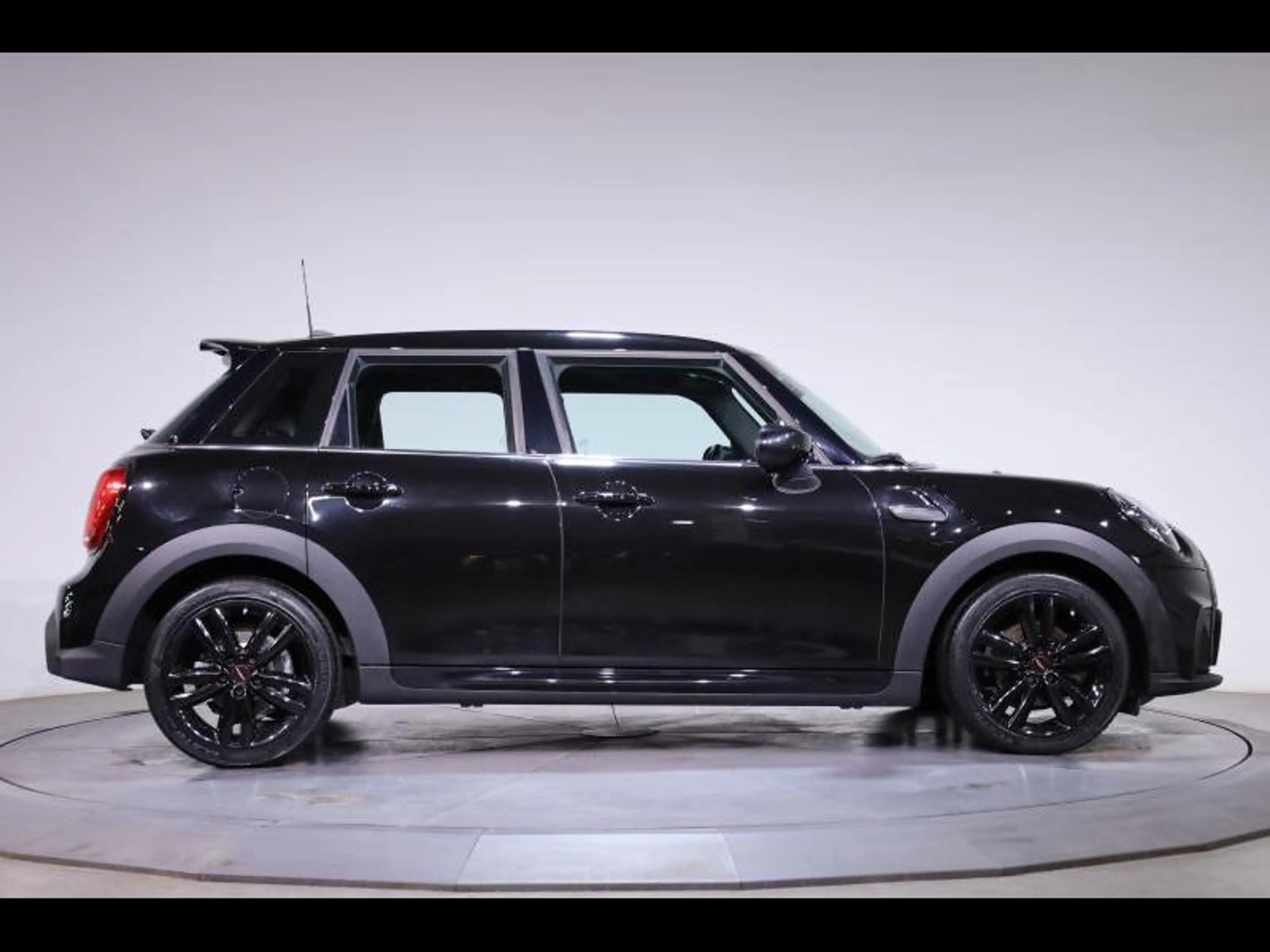 MINI One Hatch 5 portes — photo 3