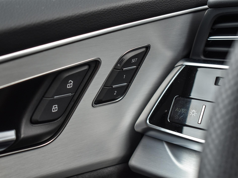Audi Q8 55 TFSI e quattro Pro Line S Memory seats | 360 Ca — photo 13