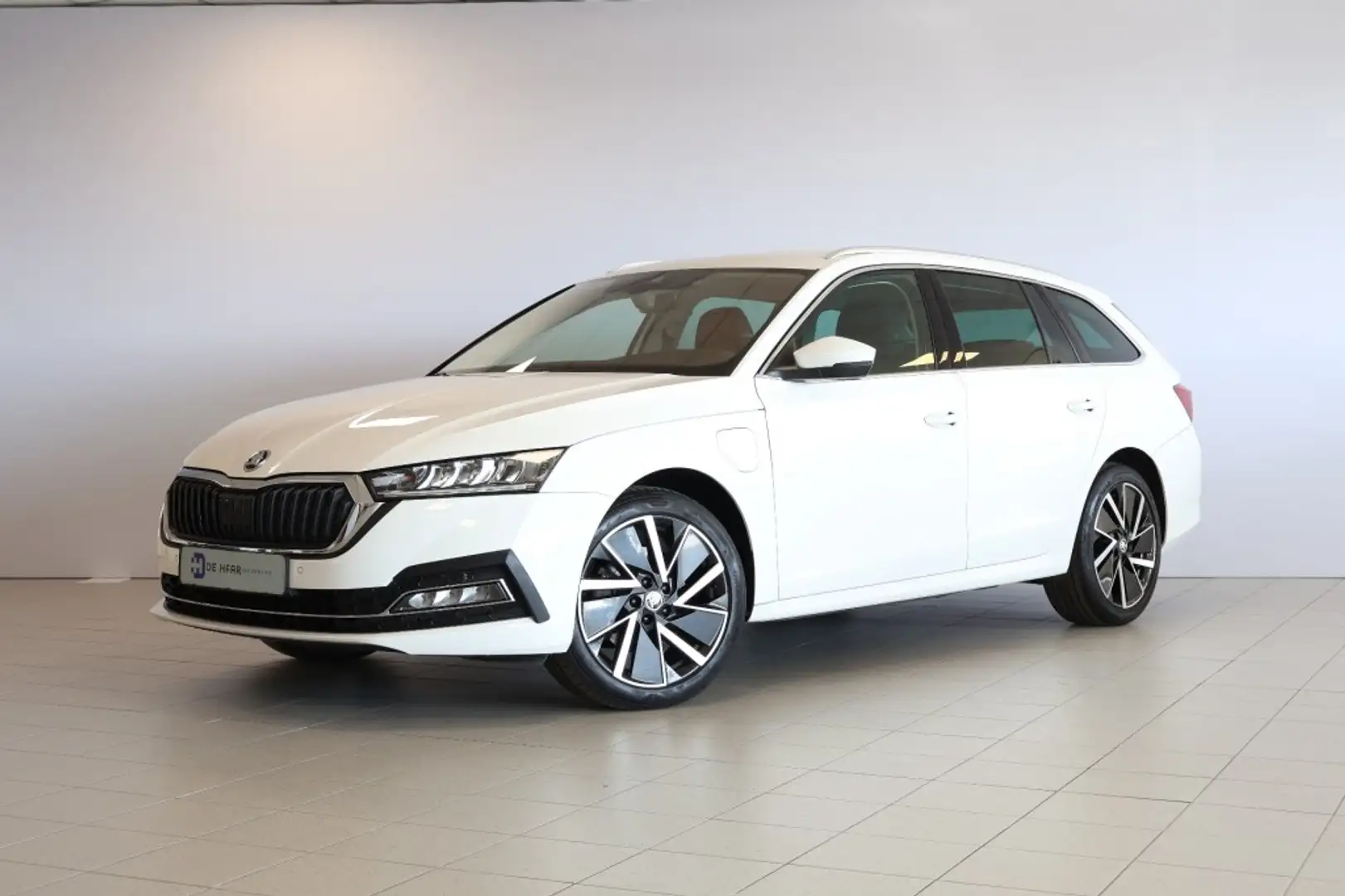 Skoda Octavia 1.4 TSI IV First Ed. PHEV 204PK - 18inch - Canton Wit - 2