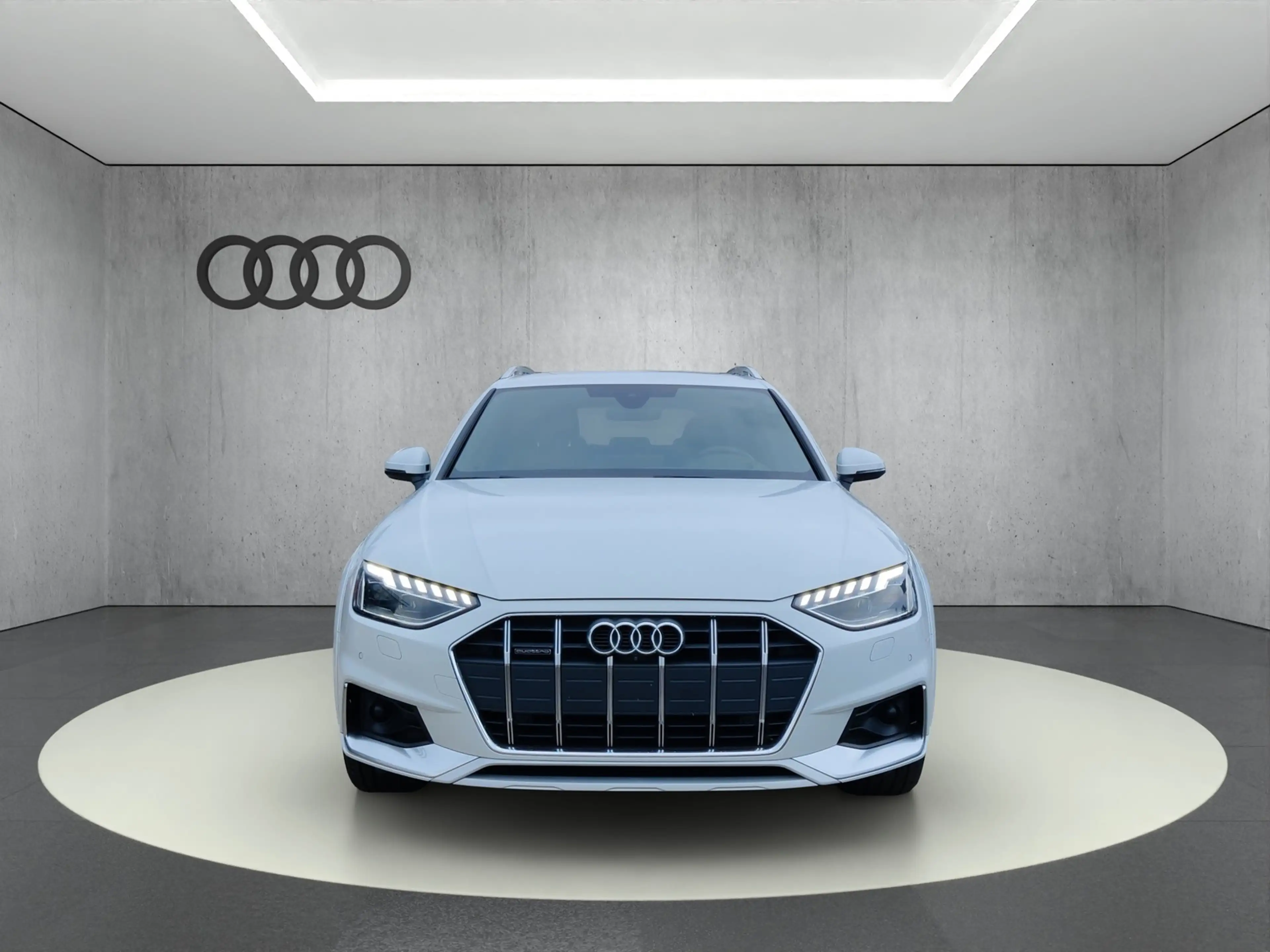 Audi A4 allroad 40 TDI quattro S-tronic — photo 2