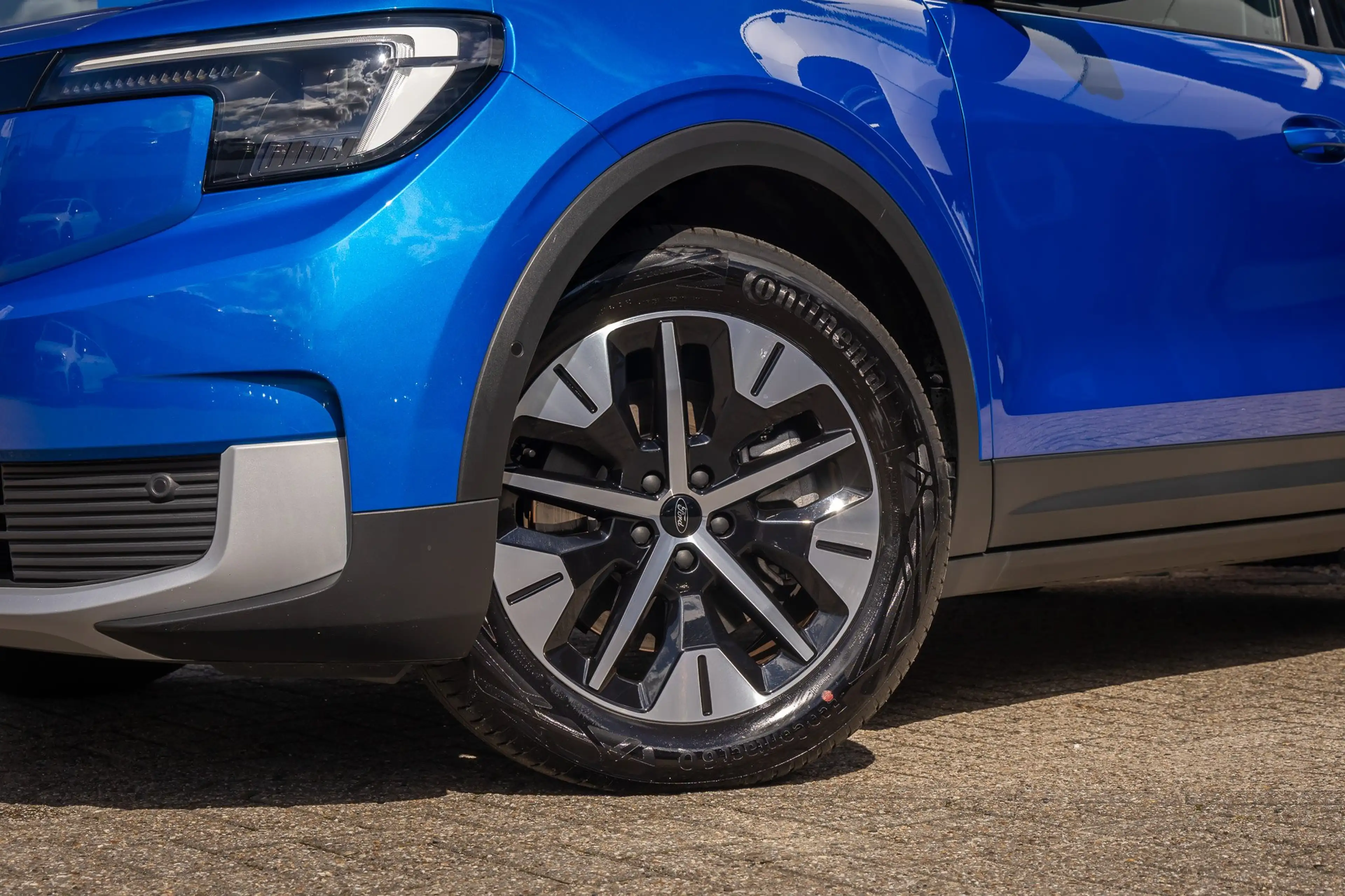 Ford Explorer Premium Extended Range AWD 77 kWh | Head-up displa — photo 8