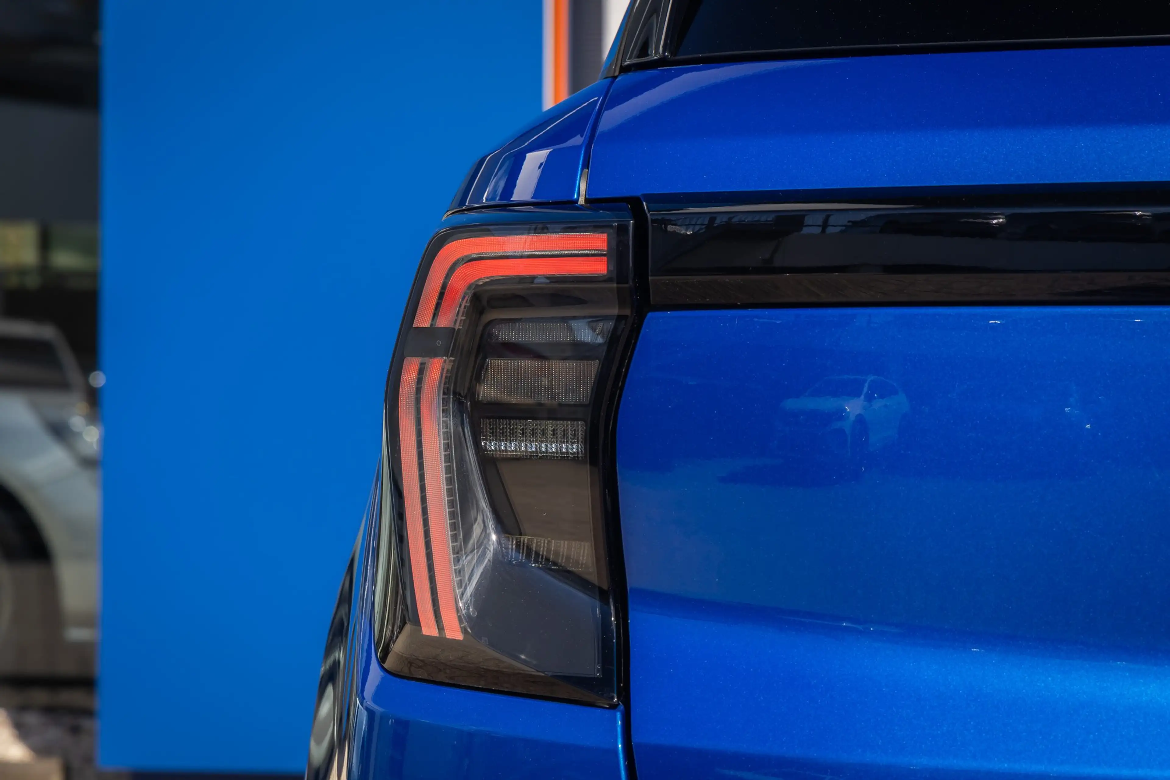 Ford Explorer Premium Extended Range AWD 77 kWh | Head-up displa — photo 11