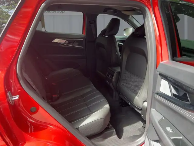 Renault Austral view 9
