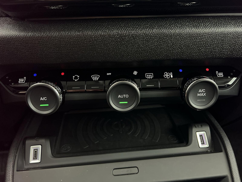Citroen C4 1.2 12V e-THP / PureTech — photo 12