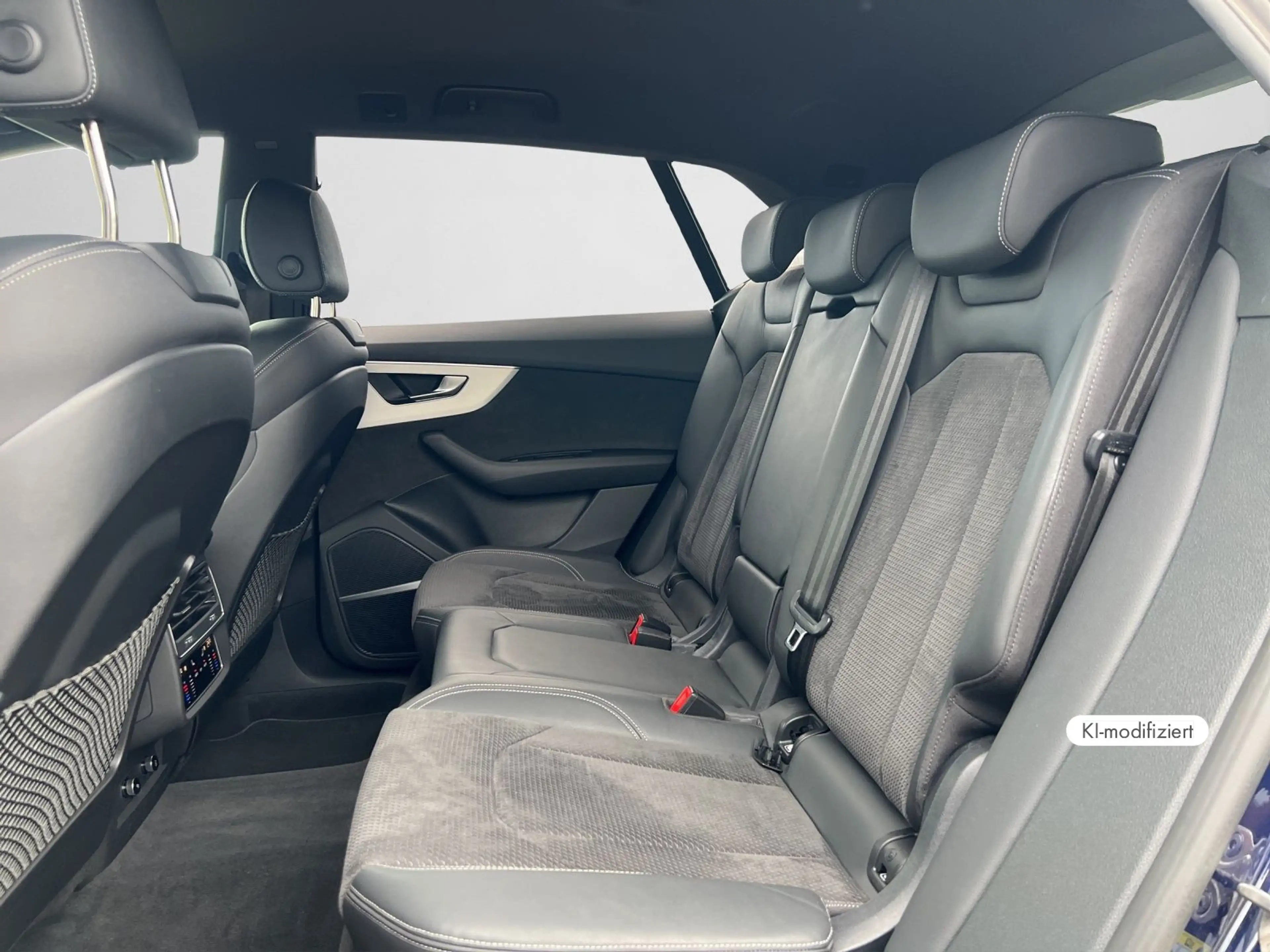 Audi SQ8 SUV TFSI 373 kW tiptronic MATRIX LED B&O LED — photo 15