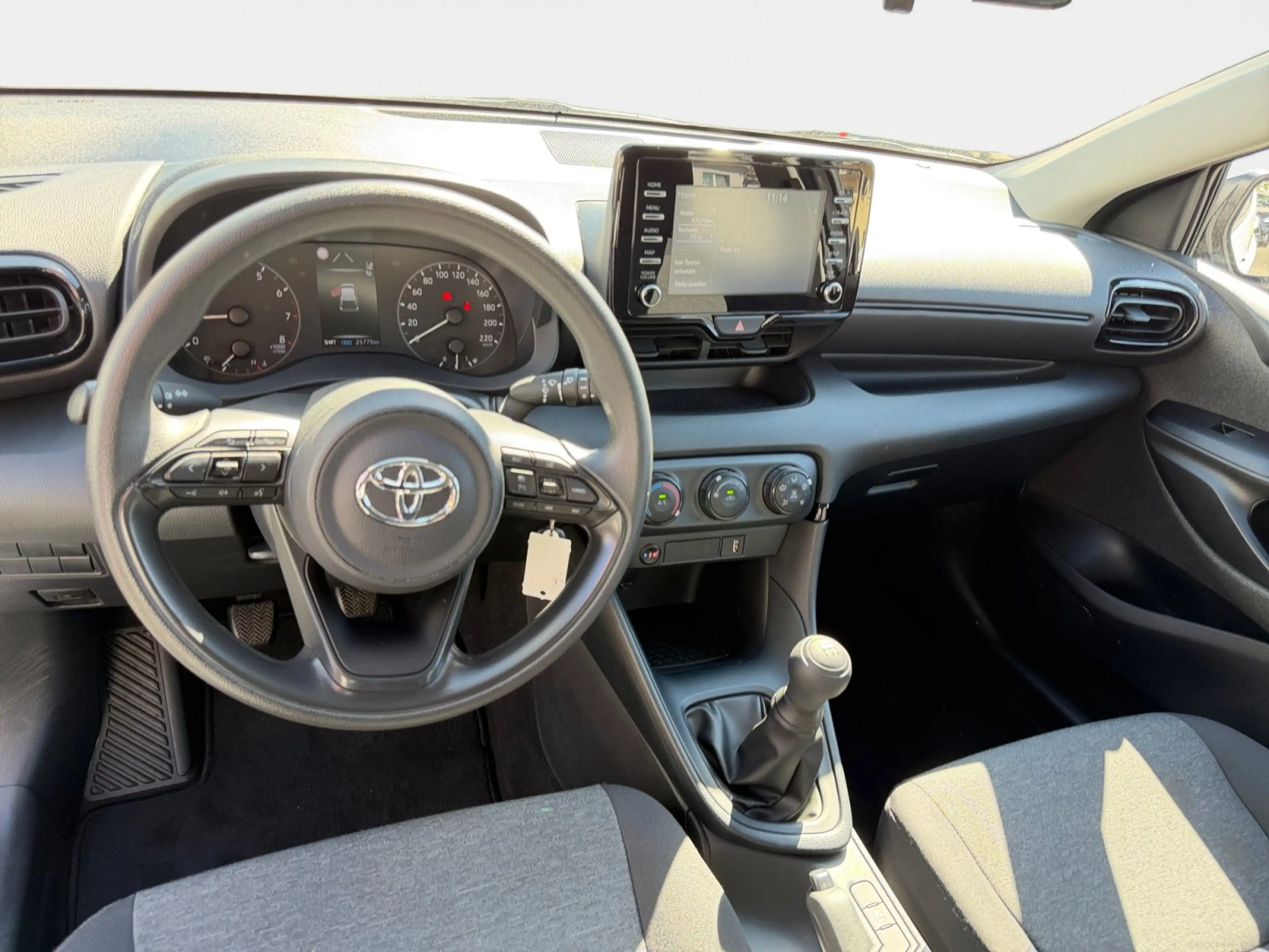 Toyota Yaris 1.0 5-türer ACC DynLicht Kam. Navi SpurH — photo 12