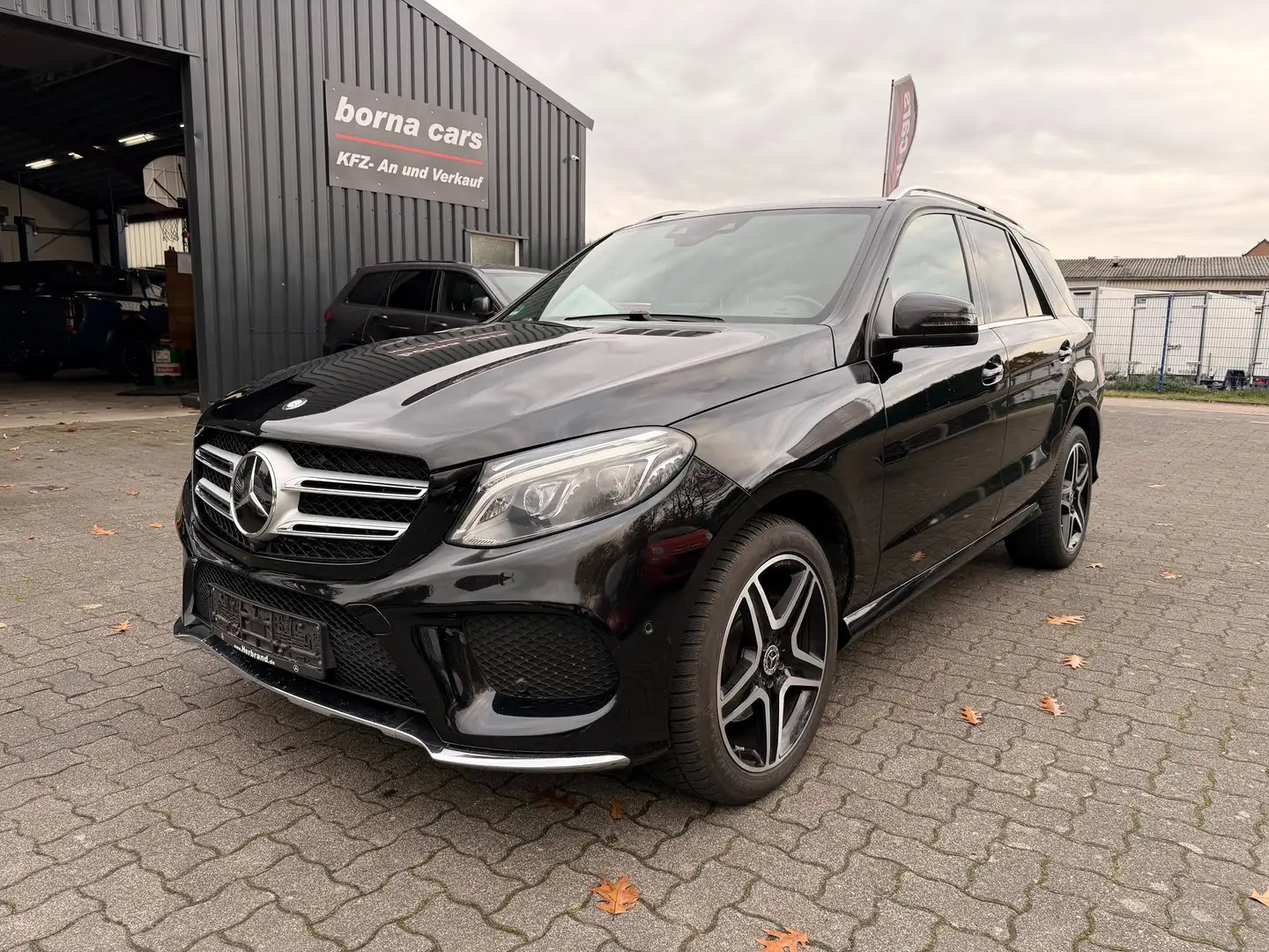Mercedes-Benz GLE 350 GLE 350d 4Matic AMG Offroad-Paket Garantie Scheckh Schwarz - 2