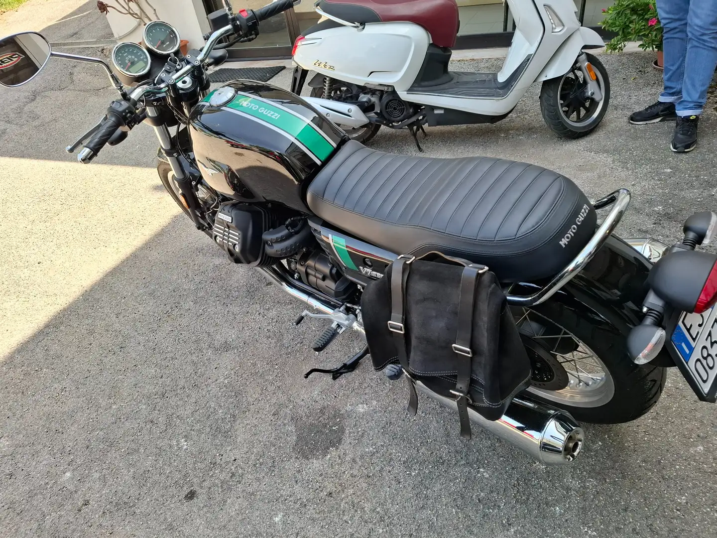 Moto Guzzi V 7 V7 III SPECIAL ABS Nero - 2