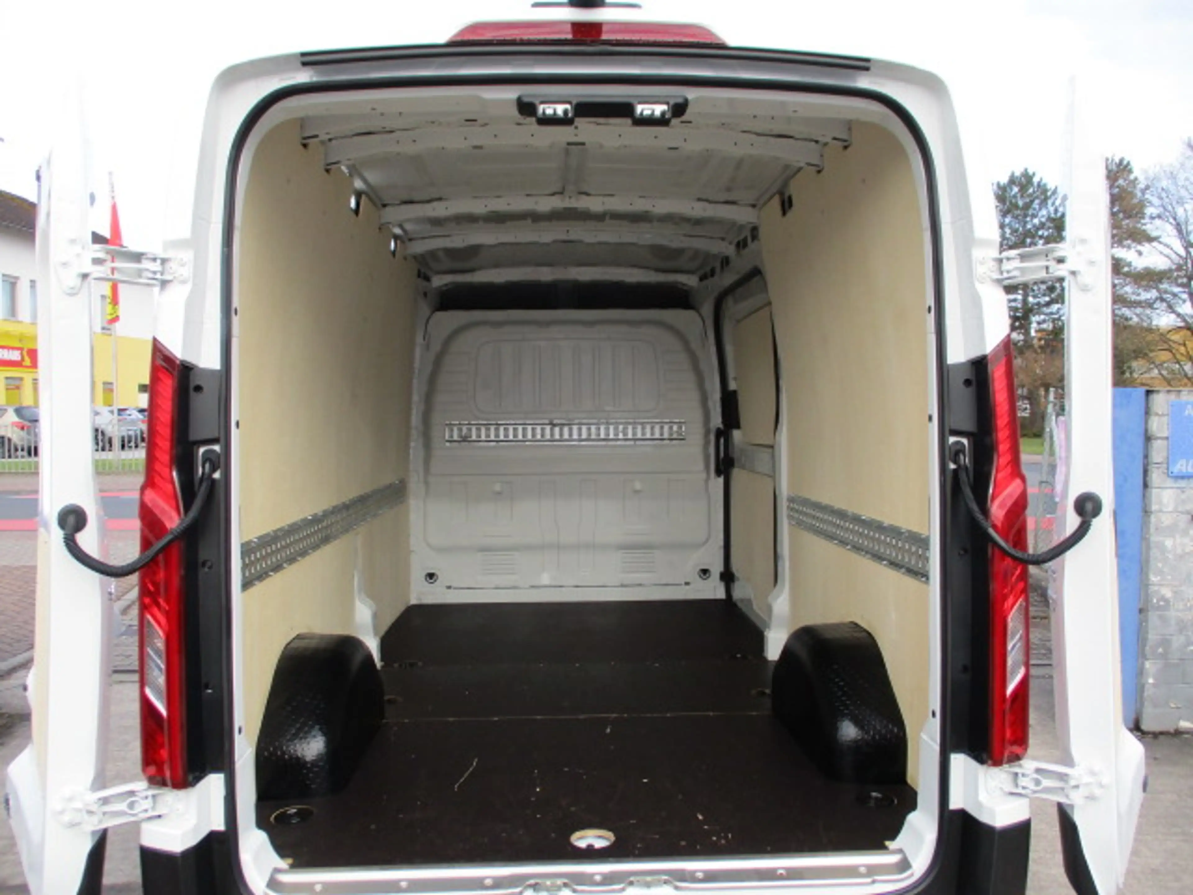 Maxus Deliver 9 2.0 Diesel. Euro 6. Luxury. Kasten. Lang-Hoch. Mod. 25. — photo 11