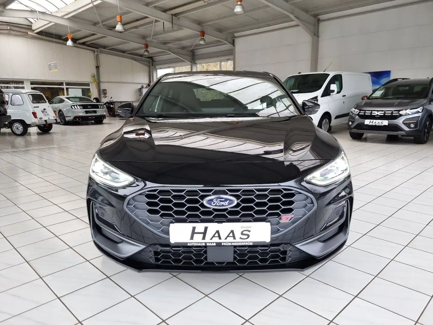 Ford Focus 2,3 EcoBoost ST X #B&O #Matrix #Fahrer-A Schwarz - 2