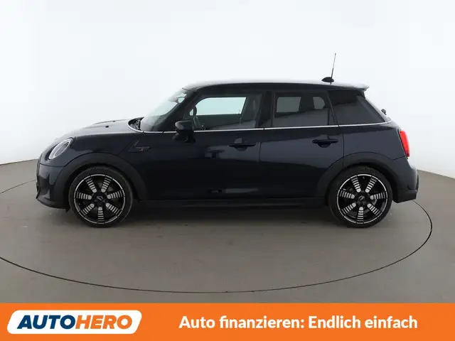 Mini Hatch view 3