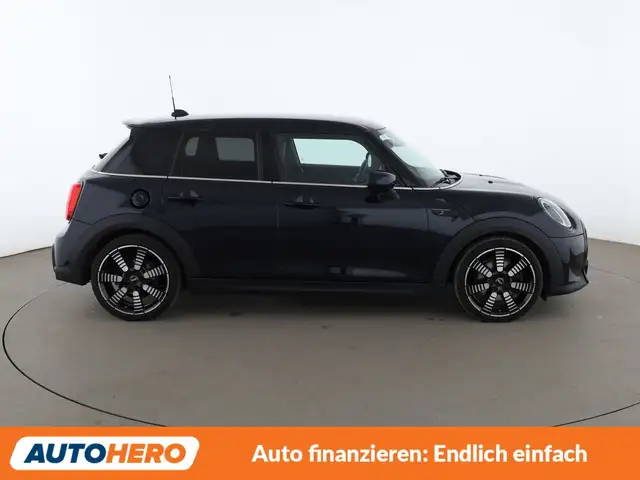 Mini Hatch view 7