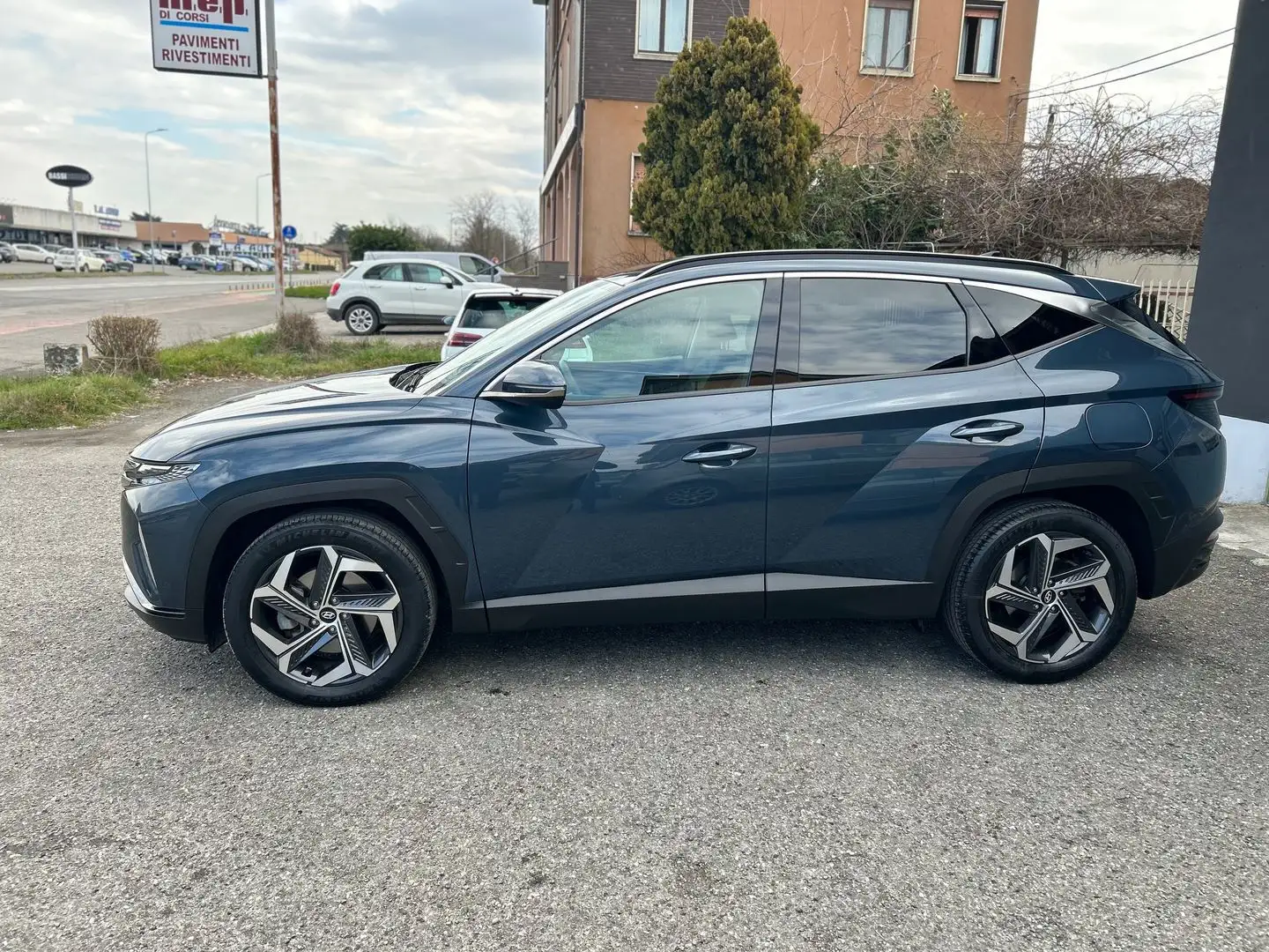 Hyundai TUCSON Exellence 1.6 T-GDI HEV Blu/Azzurro - 2