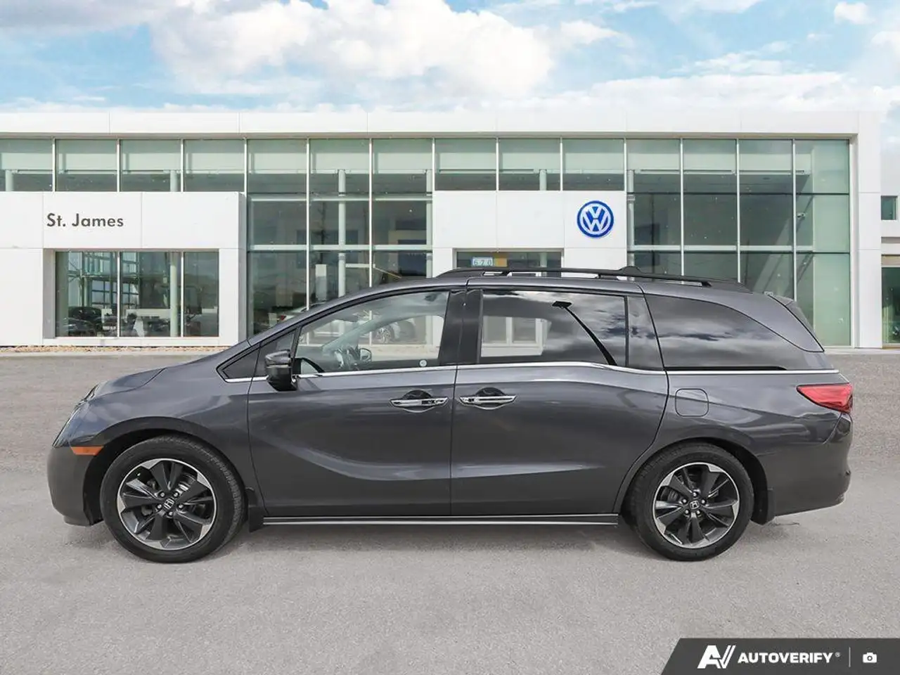 Honda Odyssey снимка Honda Odyssey