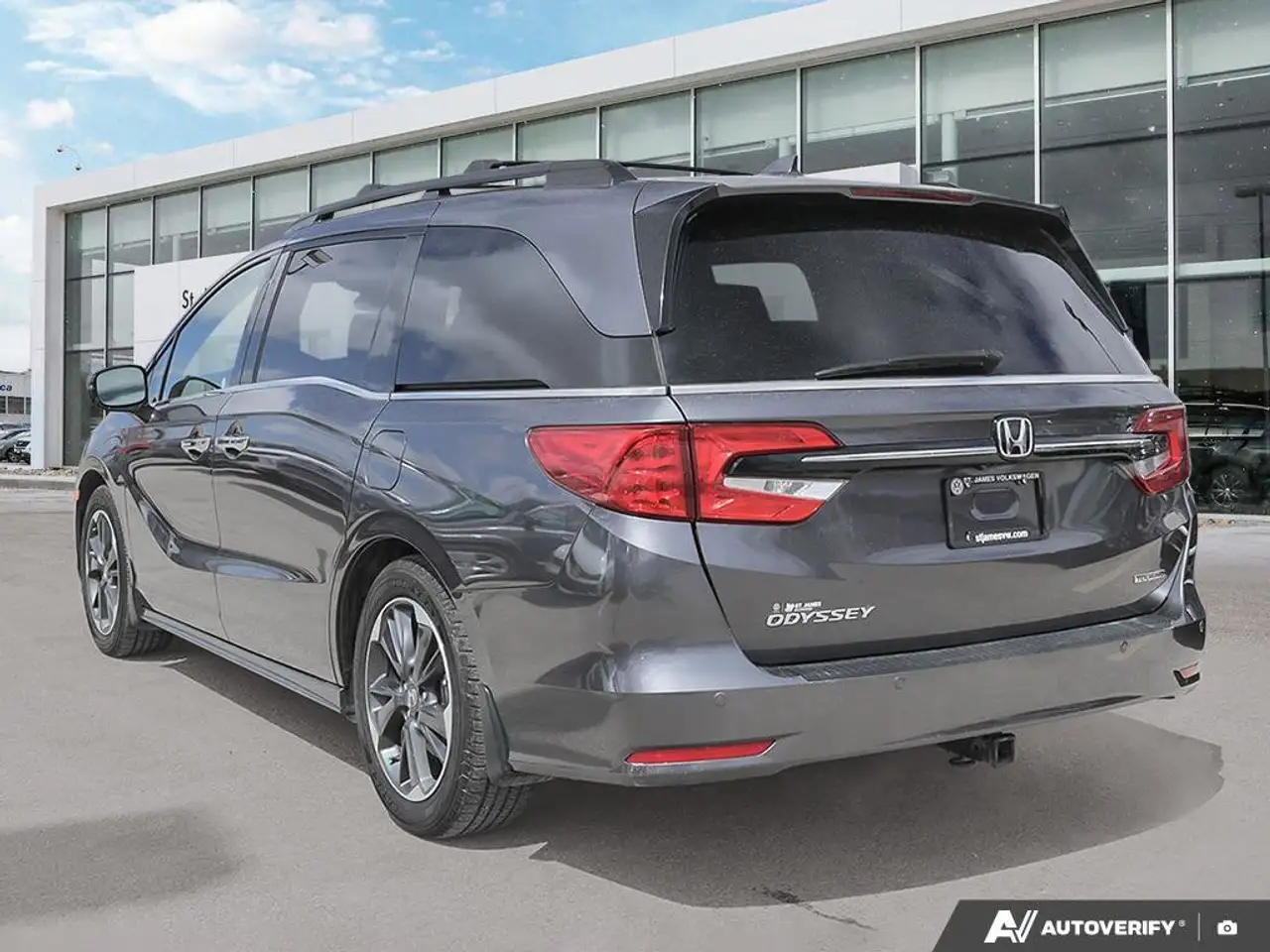 Honda Odyssey снимка Honda Odyssey