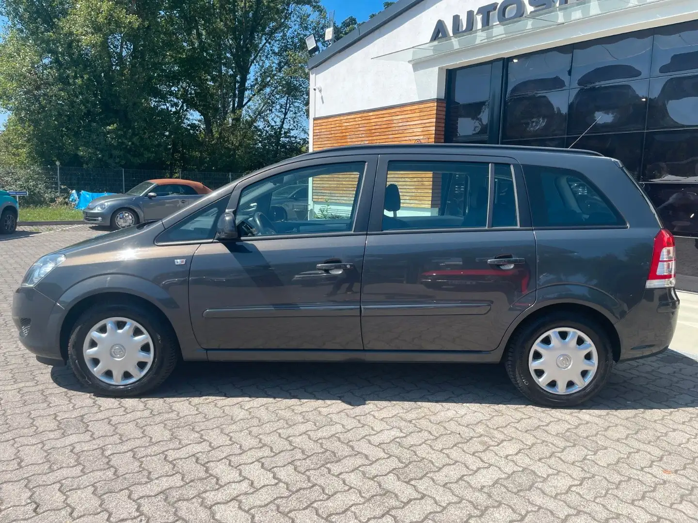 Opel Zafira B Family 7-Sitzer Grau - 2