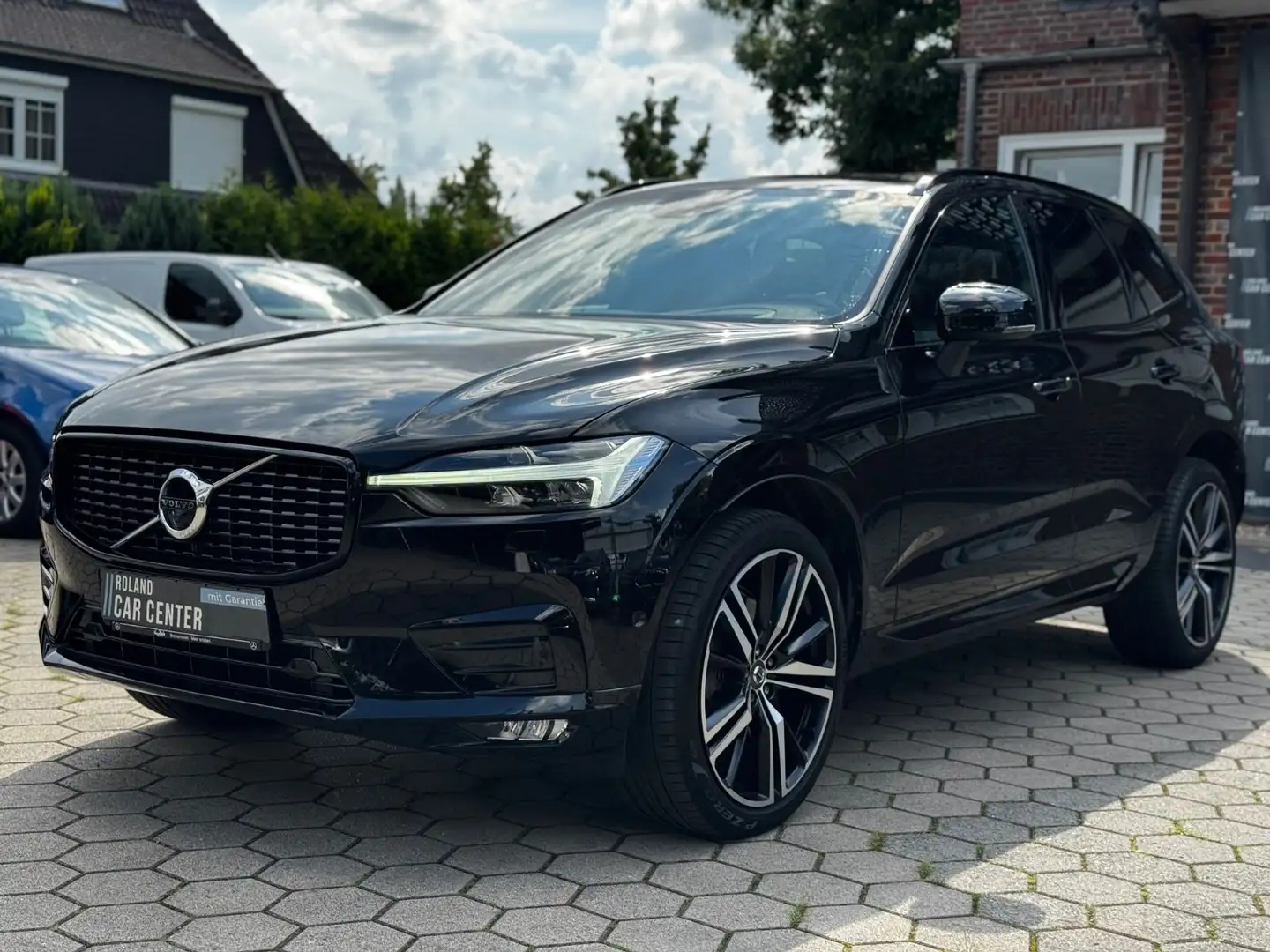 Volvo XC60 R Design 2WD Pano AHK 360° ACC HUD H&K LED Nero - 1