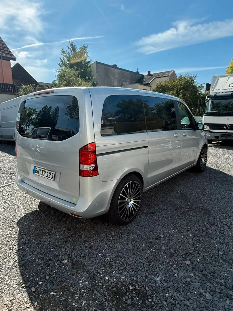Mercedes-Benz V 220 V -Klasse EDITION ROLLSTUHLLIFT STANDHEIZ Silber - 2