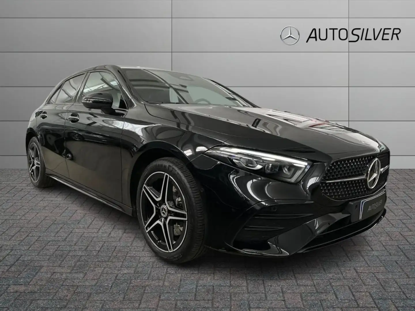 Mercedes-Benz A 250 e hybrid EQ AMG Line Advanced Plus Nero - 1