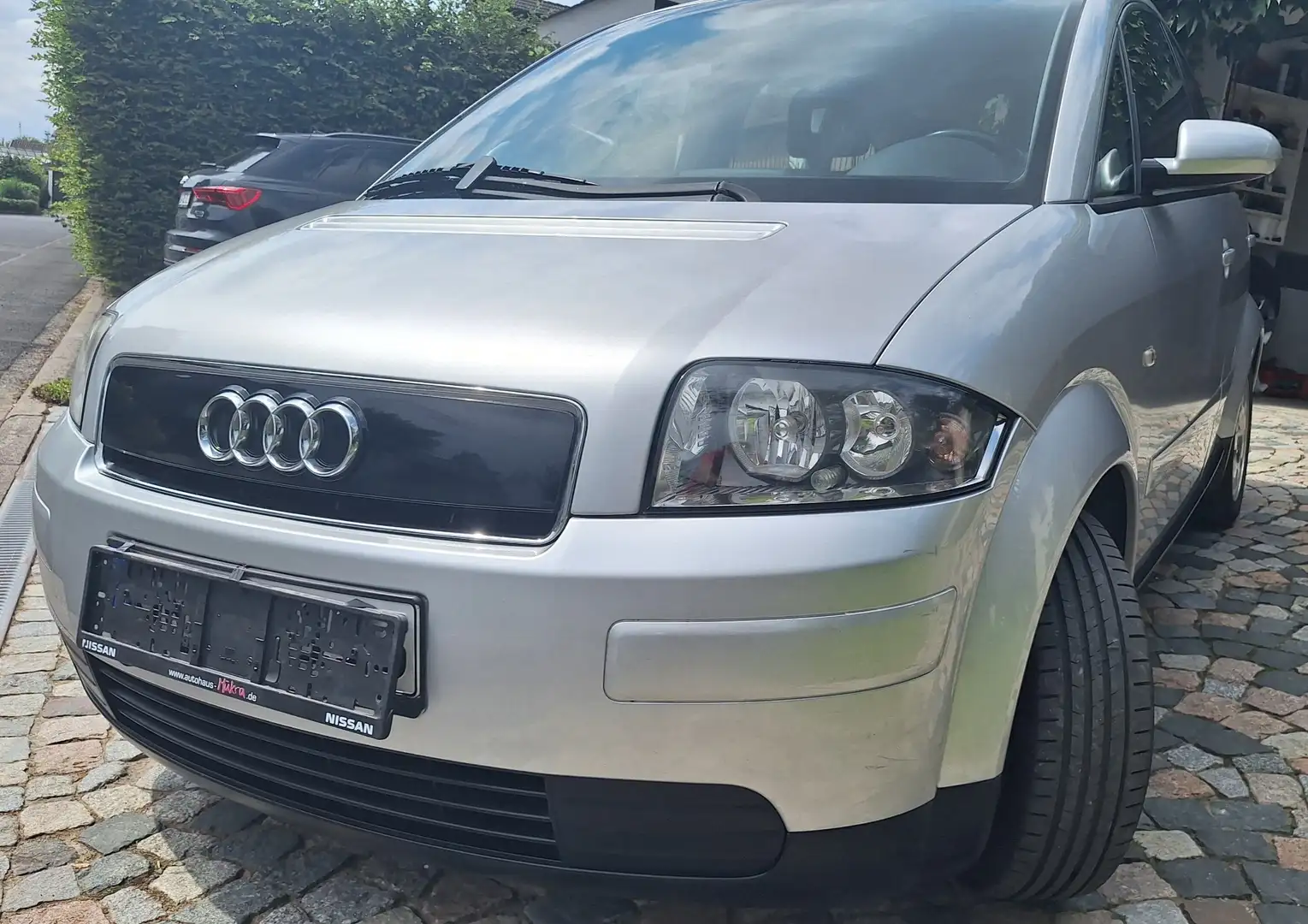 Audi A2 1.4 Gümüş rengi - 2