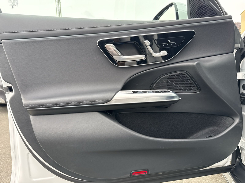 Mercedes-Benz E 220 d 4MATIC T-Modell All-Terrain LED PTS Pano — photo 11