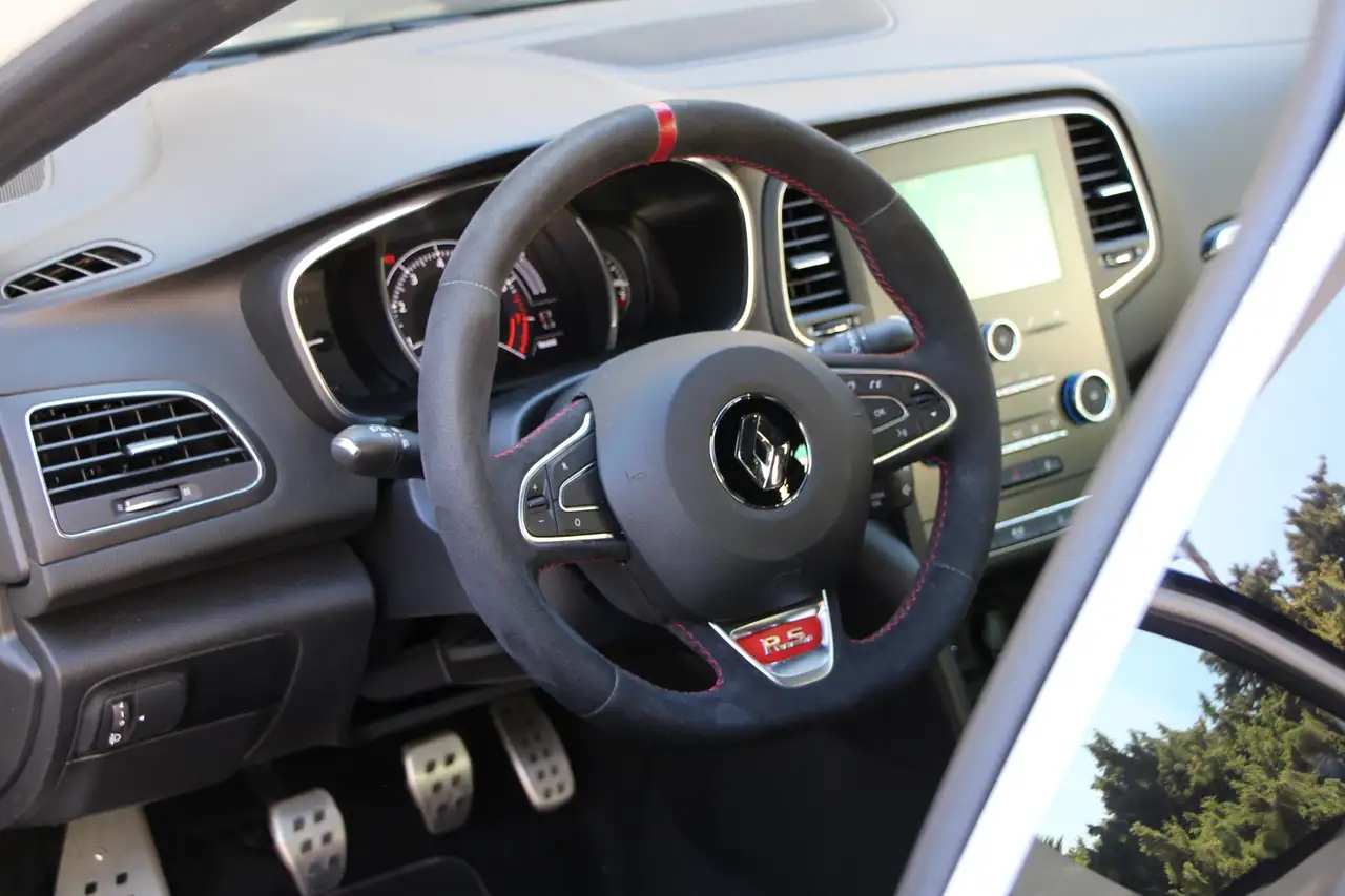 Renault Megane R.S. — photo 7