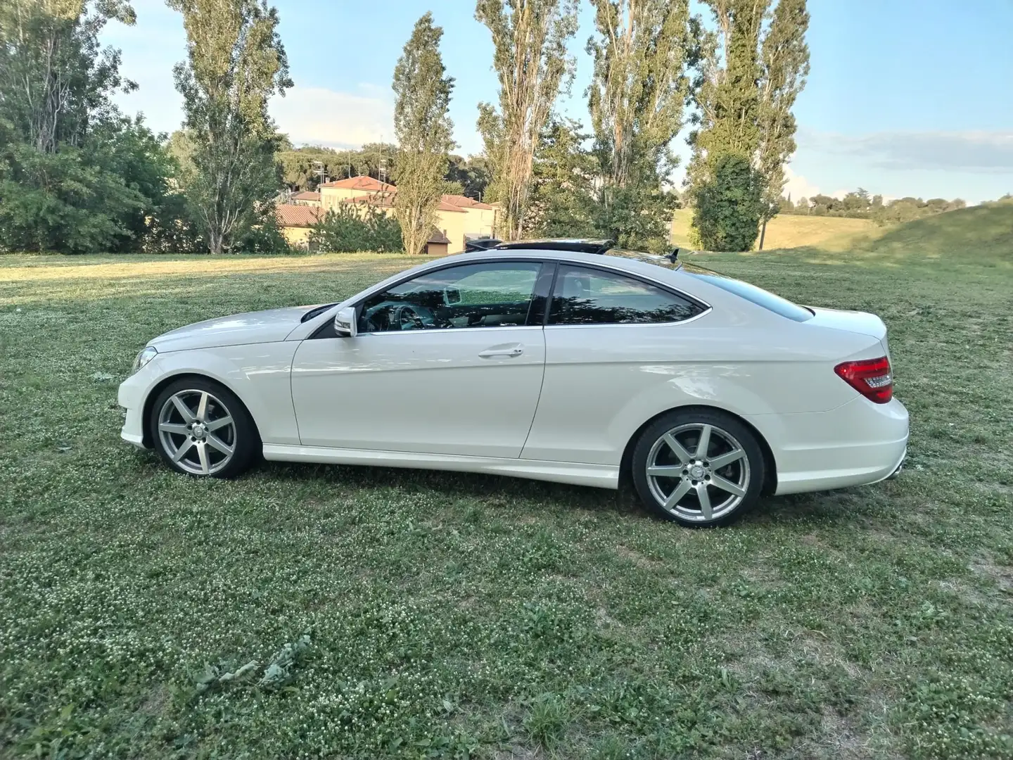 Mercedes-Benz C 250 C Coupe 250 AMG Bianco - 2