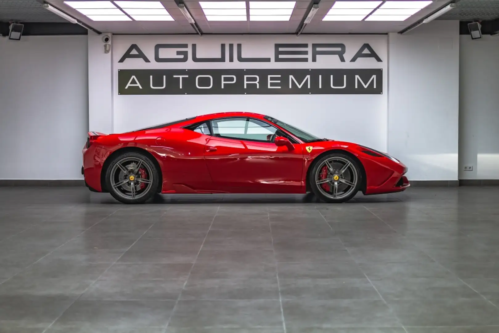 Ferrari 458 Speciale - 2
