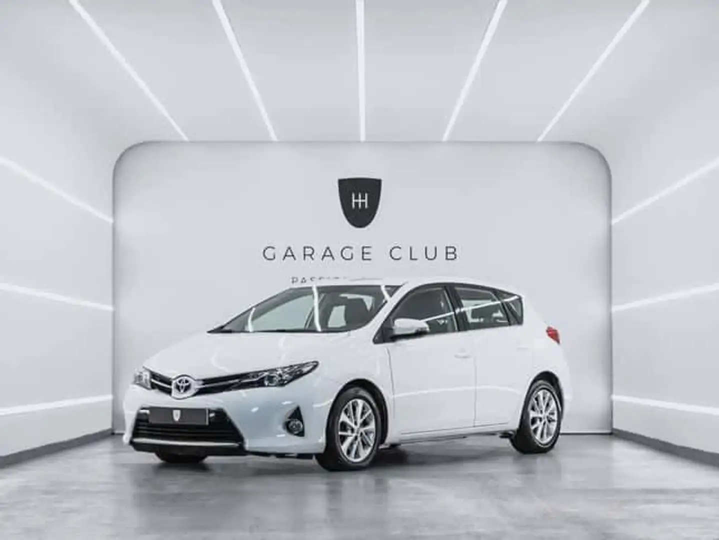 Toyota Auris 120D Active - 1