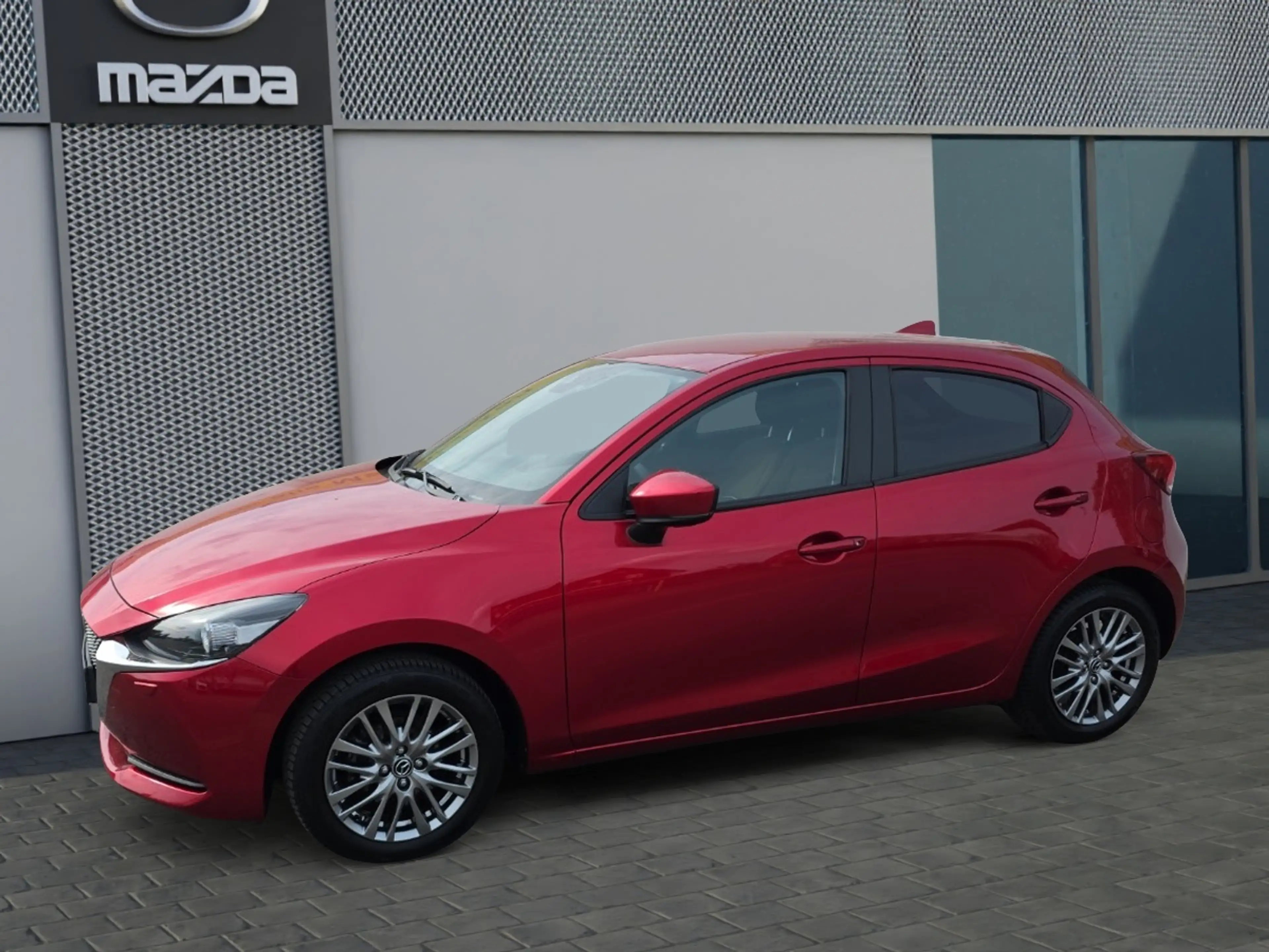 Mazda 2 SKYACTIV-G 90 M Hybrid — photo 3
