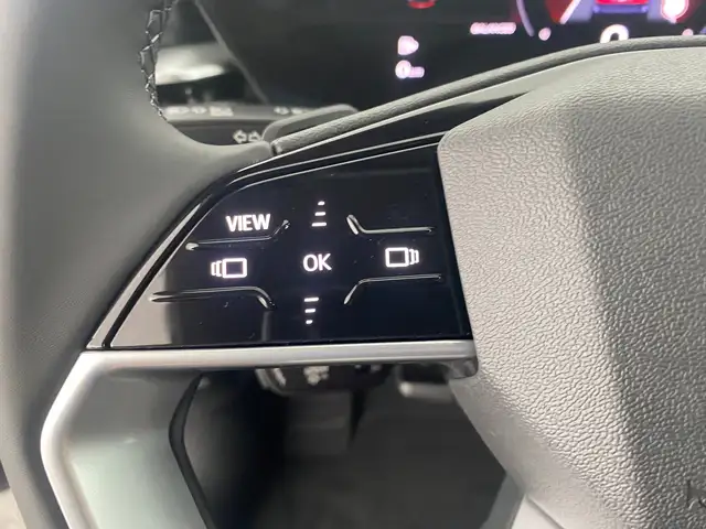 Audi A6 view 13