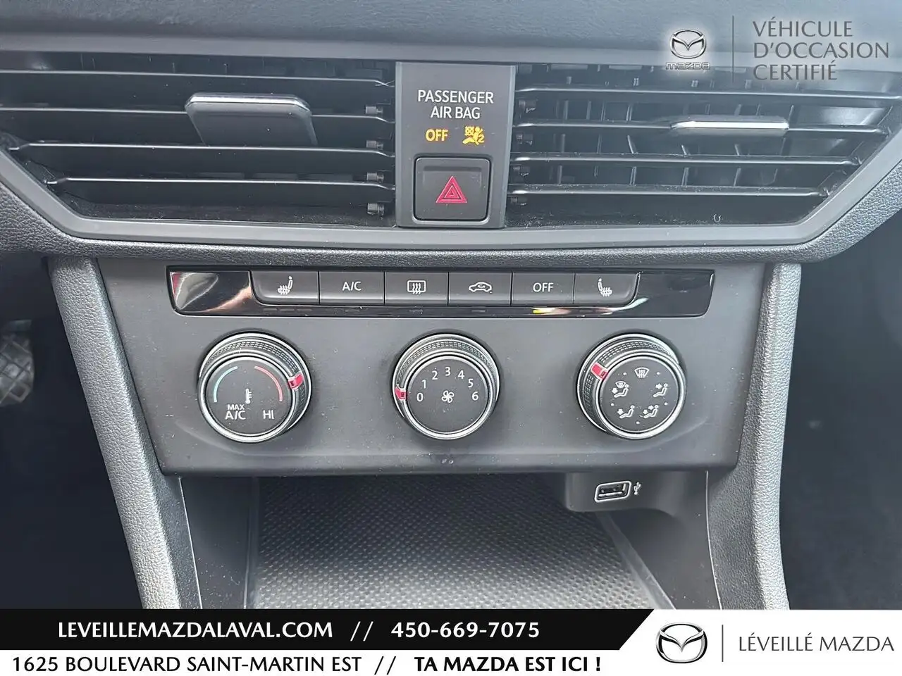 Volkswagen Jetta снимка Volkswagen Jetta