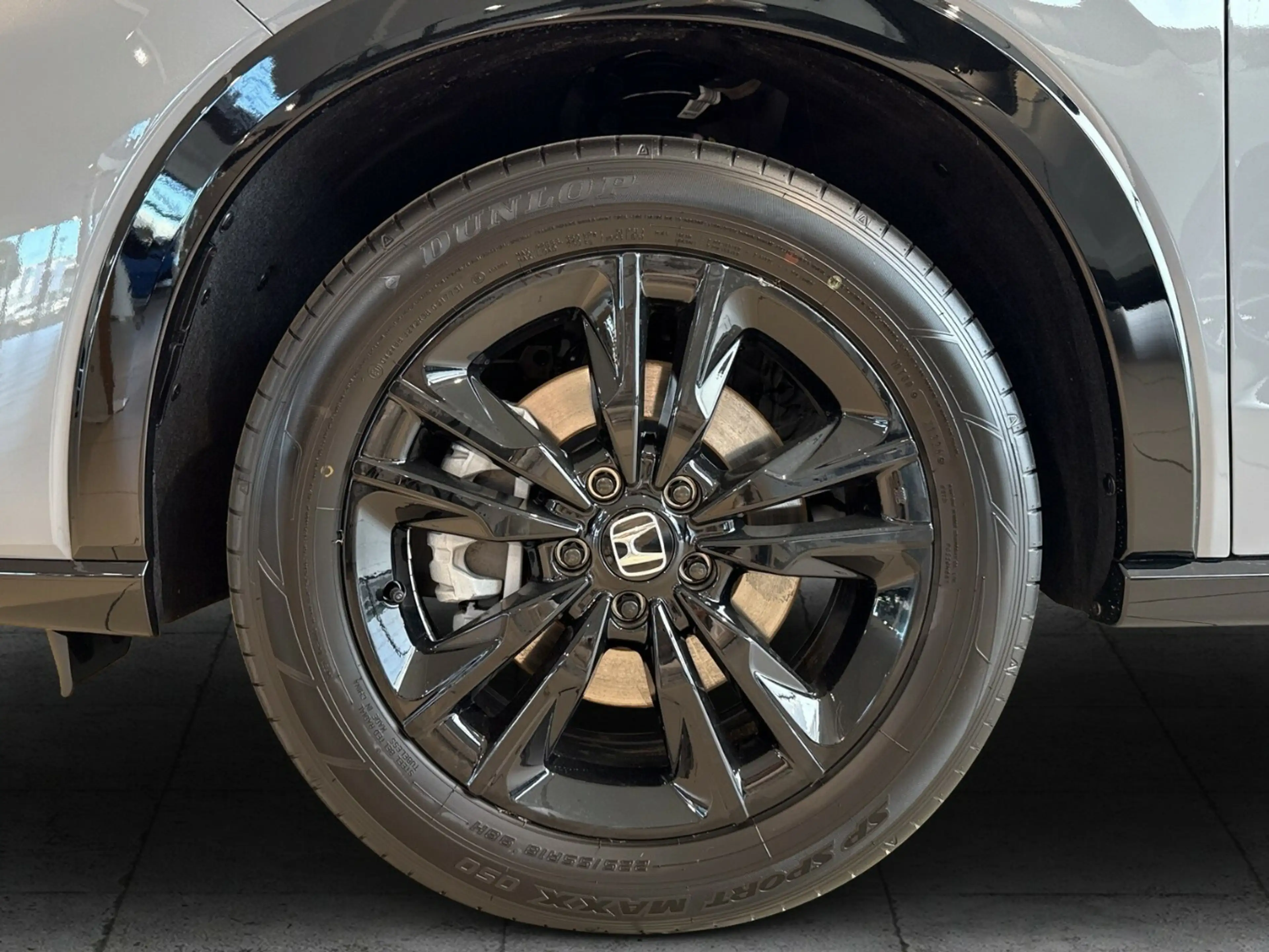 Honda ZR-V e:HEV Sport — photo 11