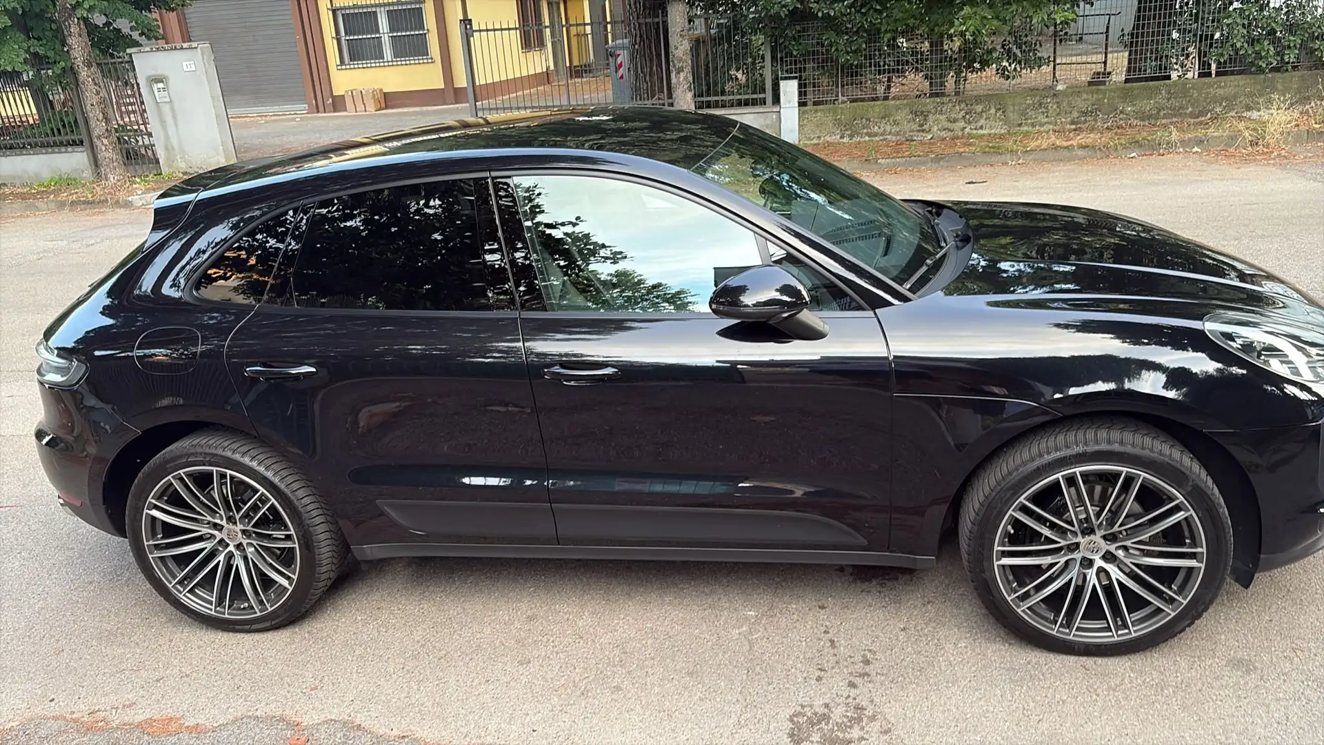 Porsche Macan Macan 2020  2.0 245cv pdk Nero - 2
