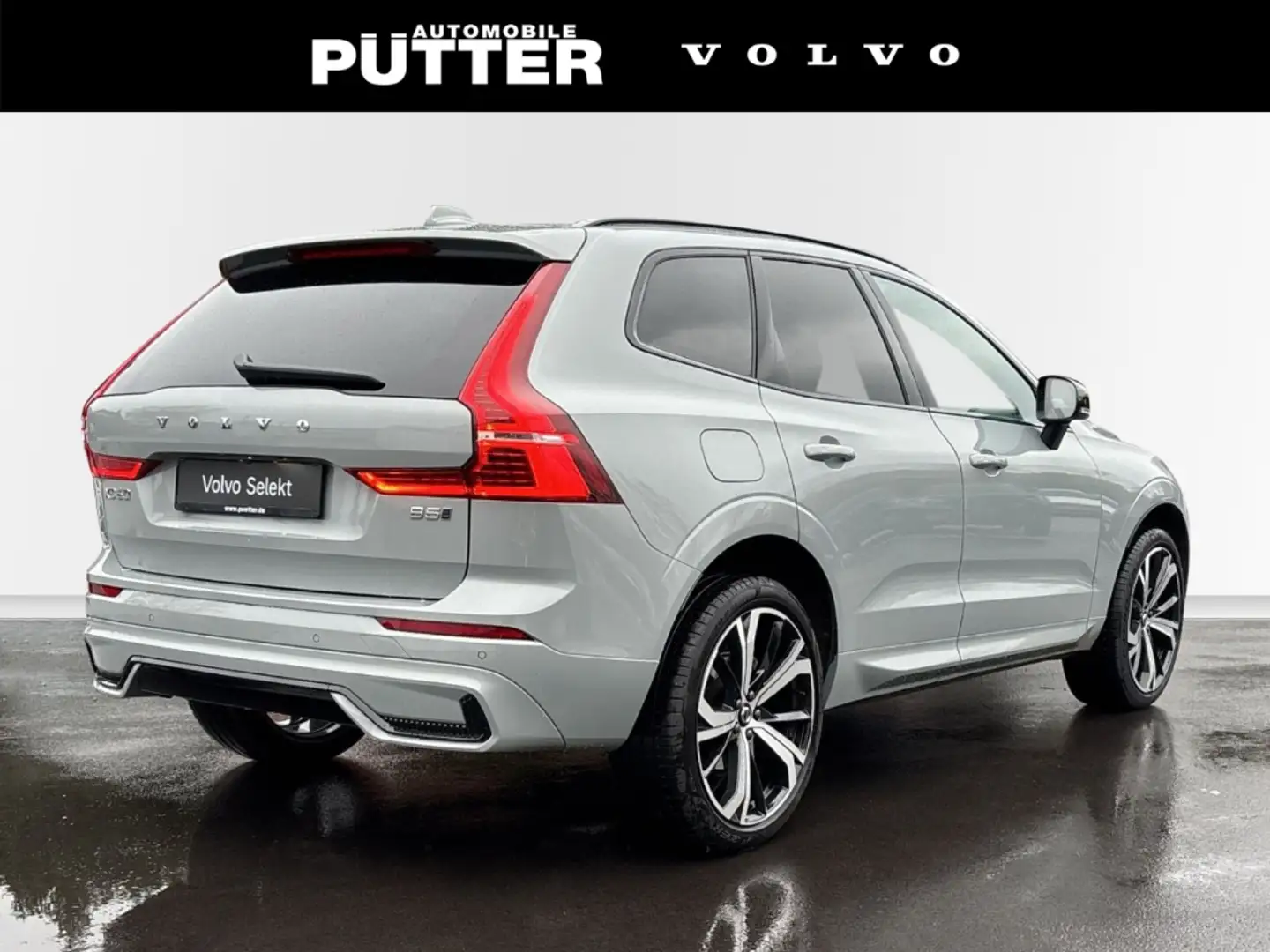 Volvo XC60 B5 Benzin AWD Ultra Dark 21'' ACC HUD LED DAB Pano Grau - 2