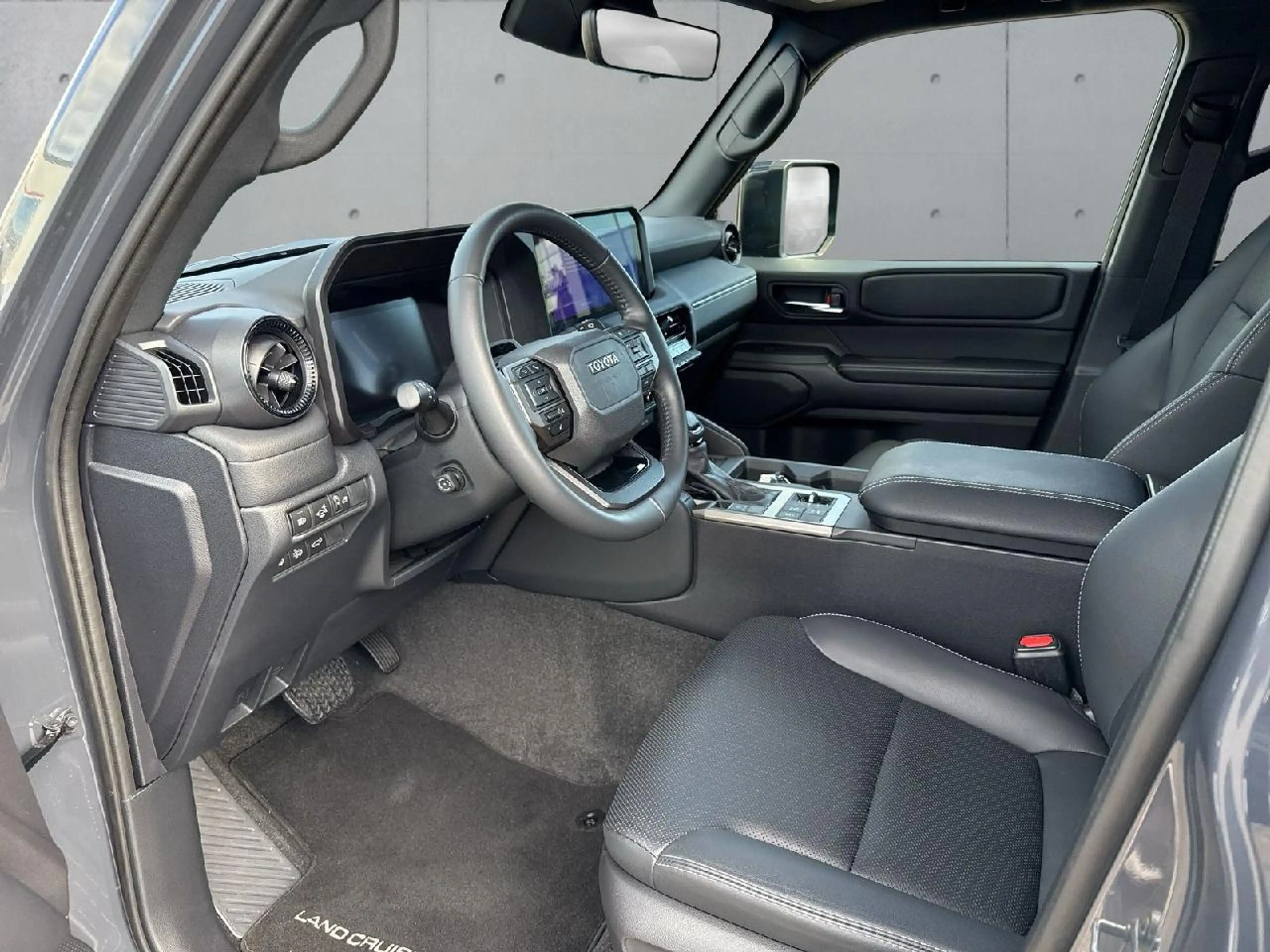 Toyota Land Cruiser 2,8 D-4D 151 kW AWD Executive — photo 10