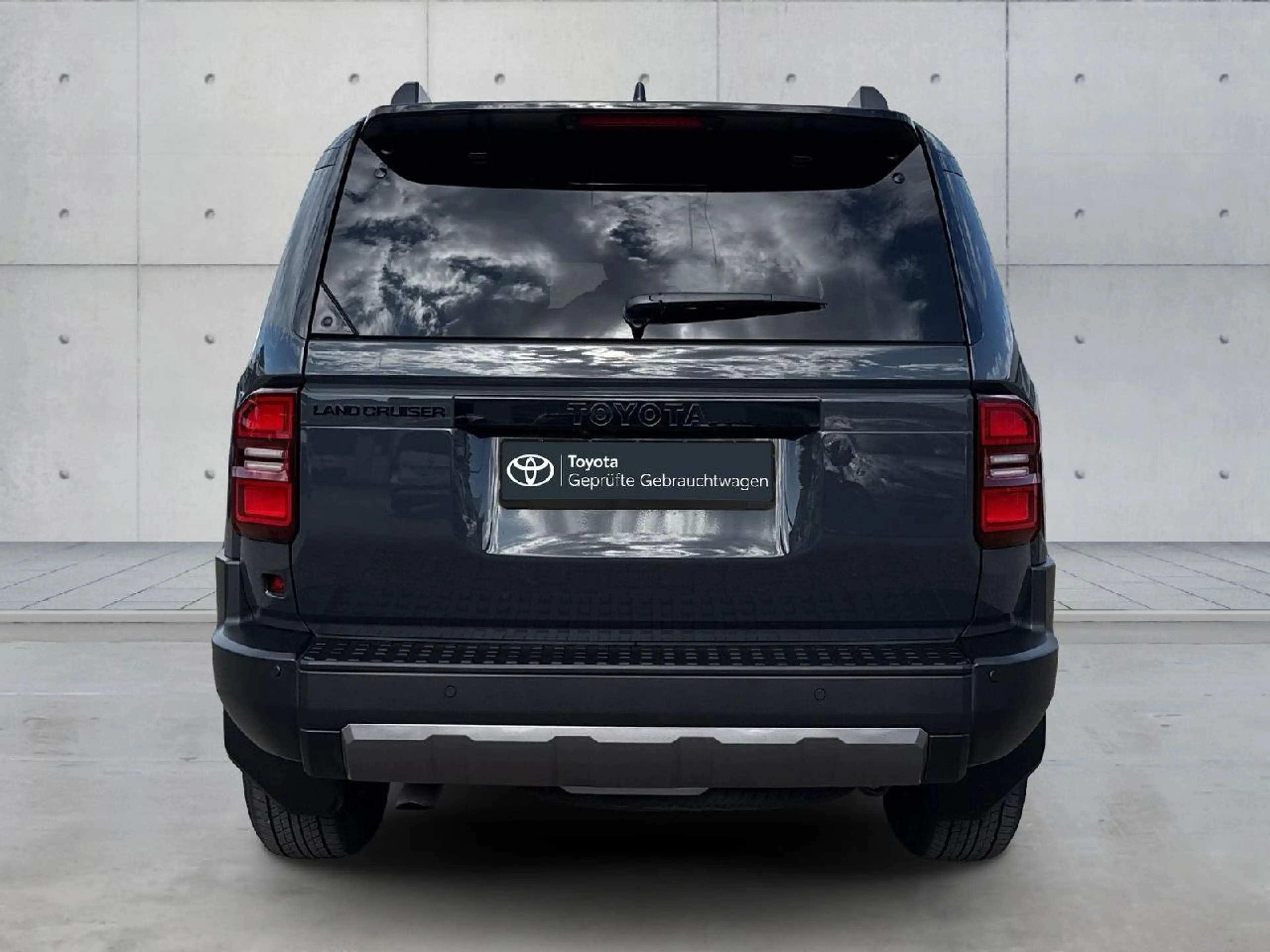 Toyota Land Cruiser 2,8 D-4D 151 kW AWD Executive — photo 6