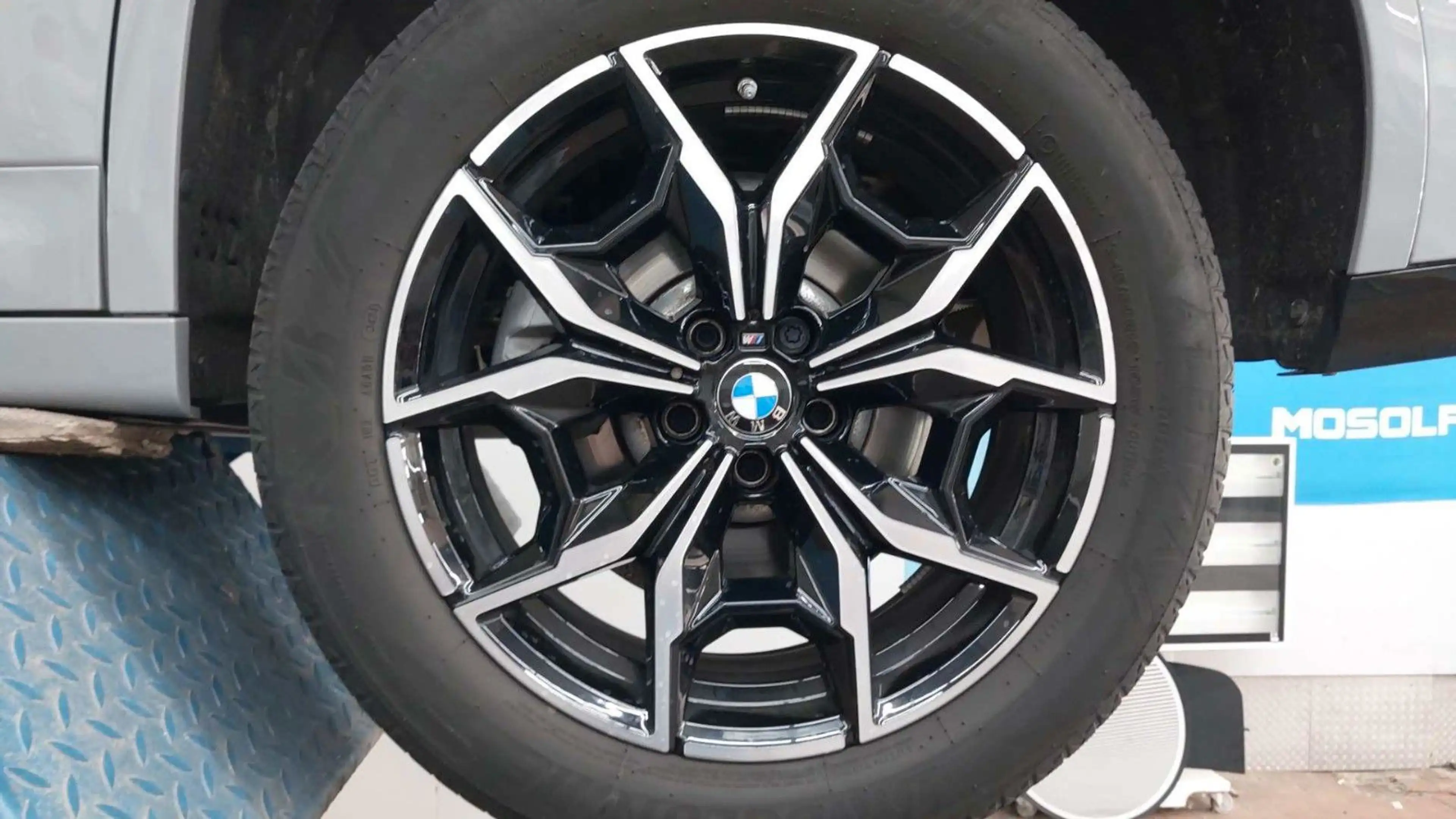 BMW X4 xDrive 20 d M Sport /LEDER /KAMERA /ACC / 1HA — photo 13