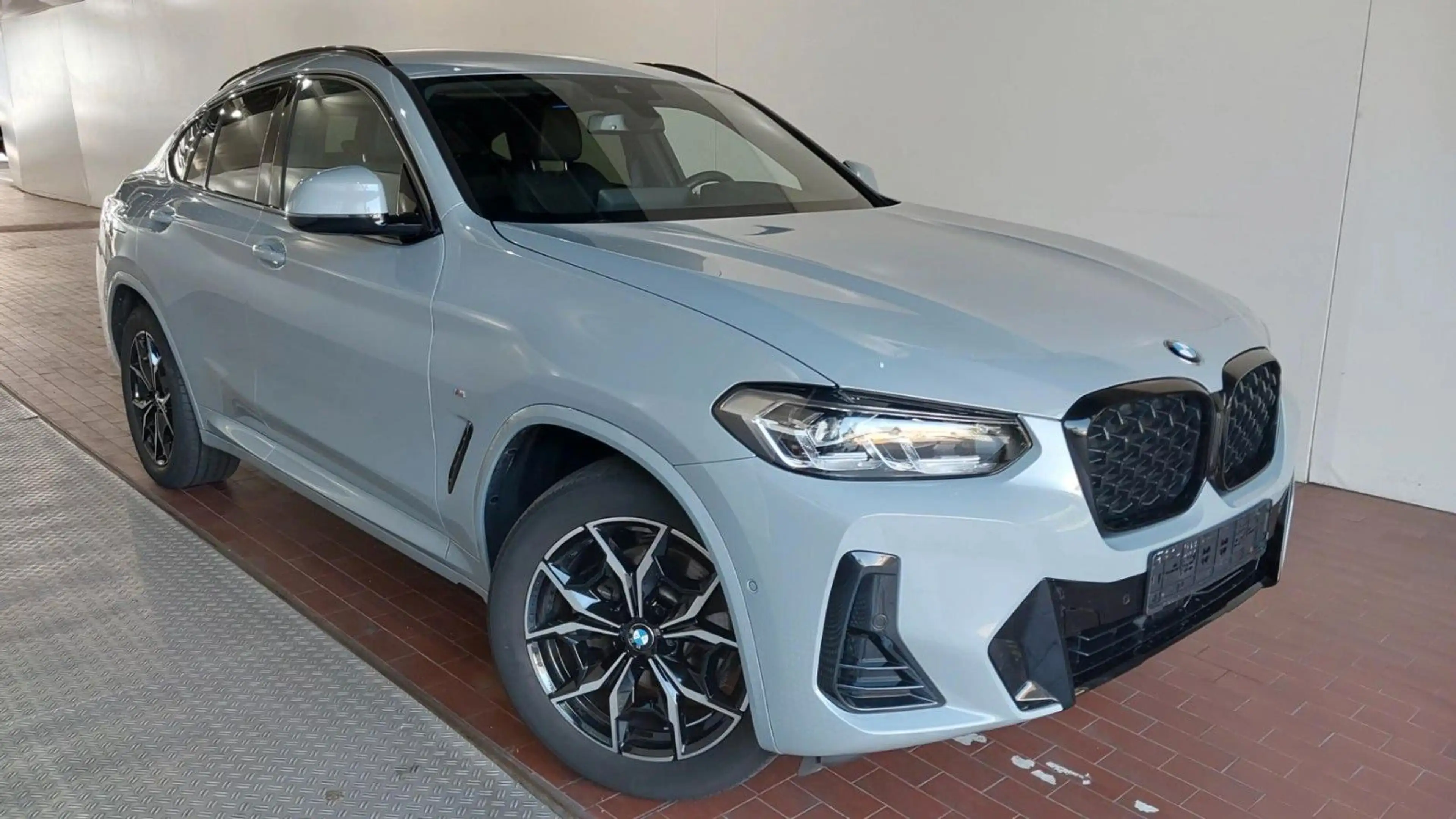 BMW X4 xDrive 20 d M Sport /LEDER /KAMERA /ACC / 1HA — photo 2