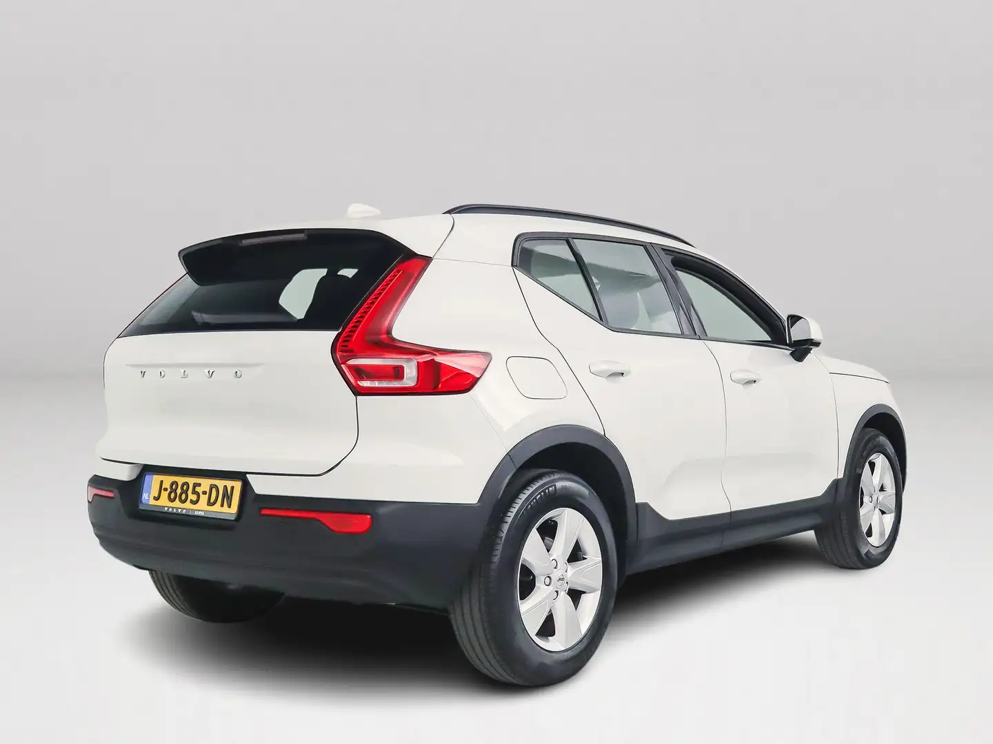 Volvo XC40 T2 Aut. Momentum Core | Navigation Tech | Apple Ca Wit - 2