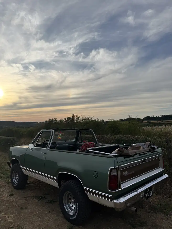 Dodge Ramcharger Full Cabrio 4x4 318cui V8 1976, foto 3