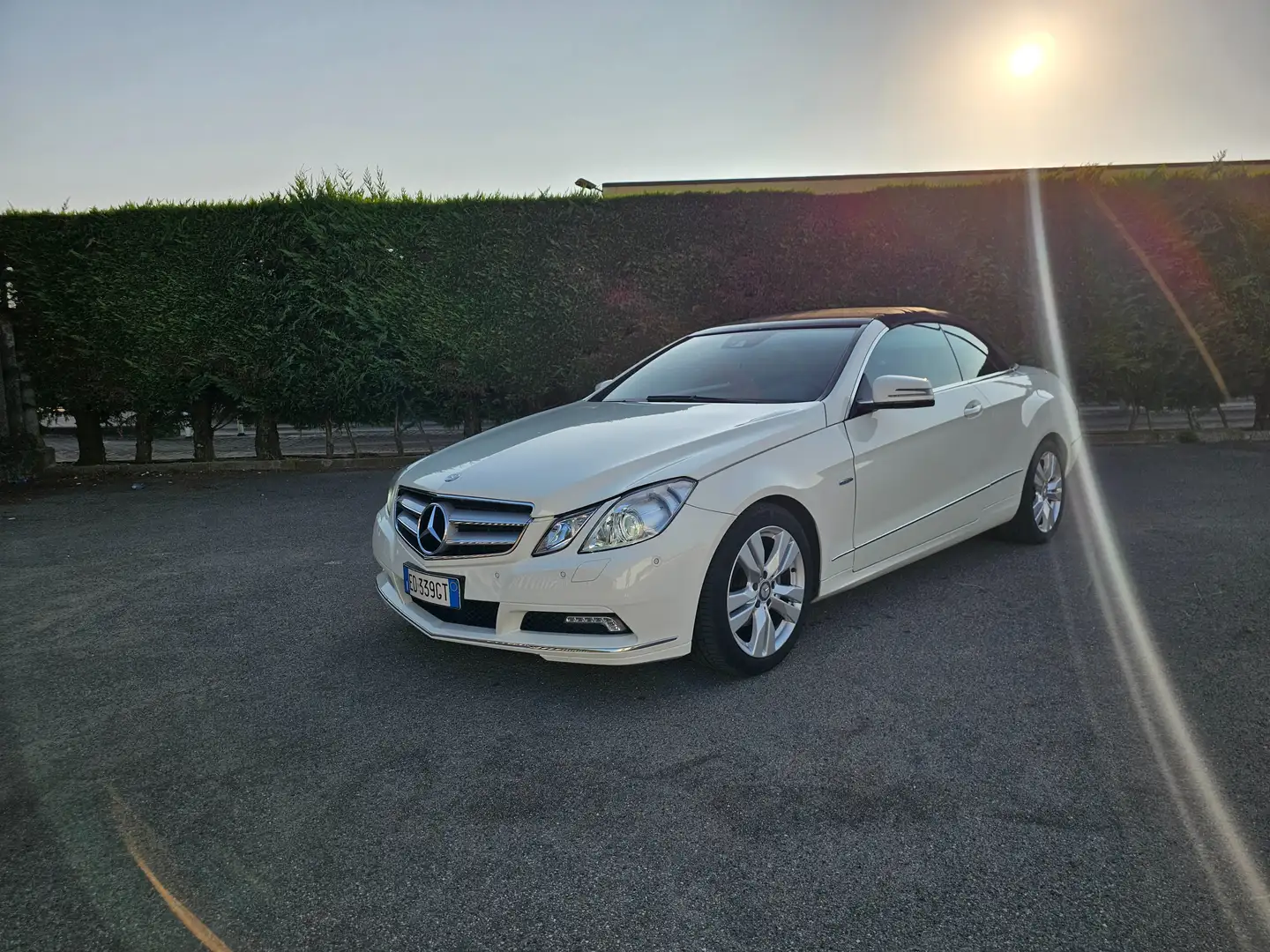Mercedes-Benz E 220 Classe E -Cabrio 220 cdi Avantgarde BlueEFFICIENCY Bianco - 2