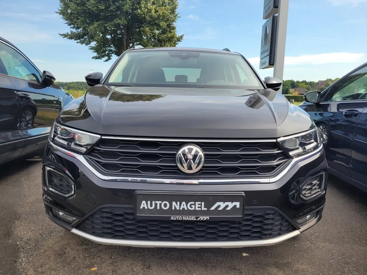 Volkswagen T-Roc T-Roc 2.0 TSI Sport 4Motion LED+Digi Tacho+PDC Zwart - 2